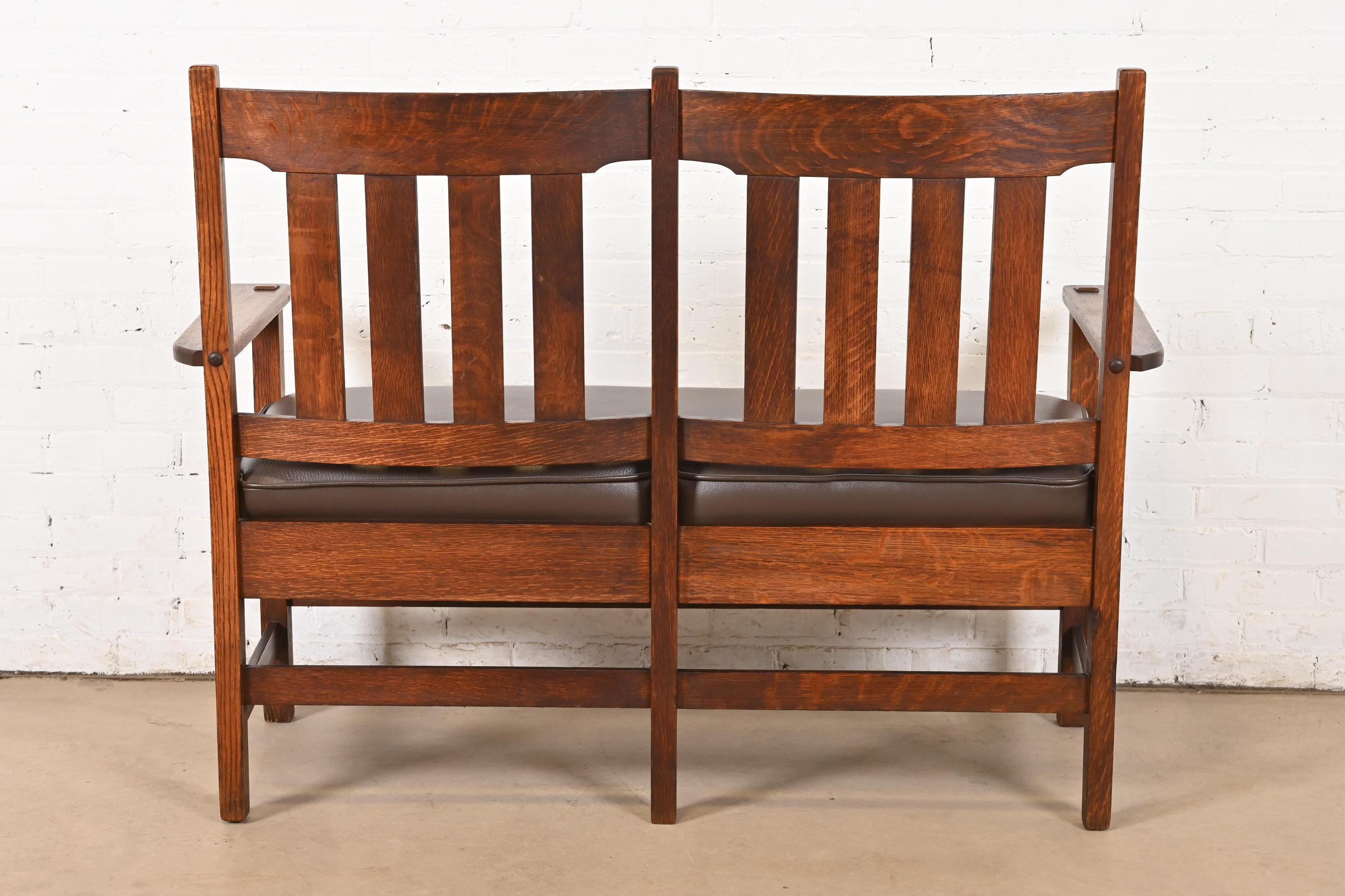 Stickley Brothers Antike Missionsbank oder -sessel aus Eichenholz im Arts and Crafts-Stil, um 1900 im Angebot 3
