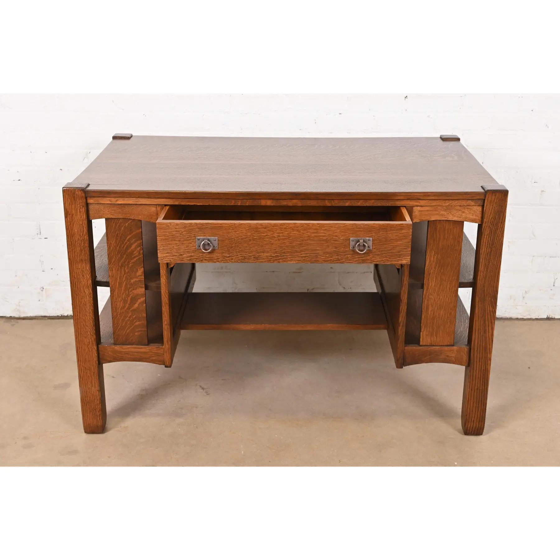 Early 20th Century Stickley Brothers Antique Mission Oak Arts & Crafts Desk, Newly Refinished For Sale
