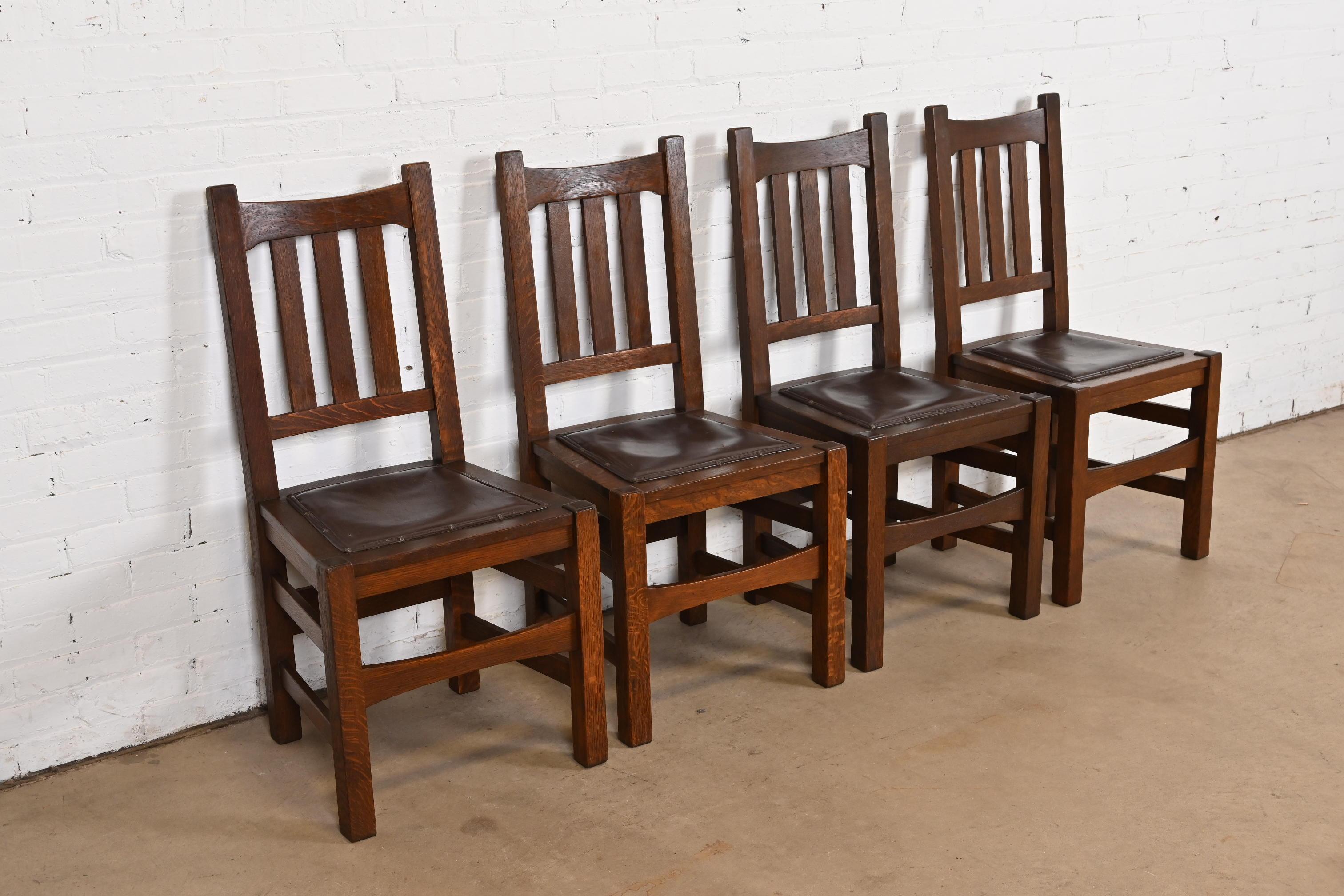Stickley Brothers Antique Mission Oak Arts & Crafts Dining Chairs, Set of Four In Good Condition In South Bend, IN