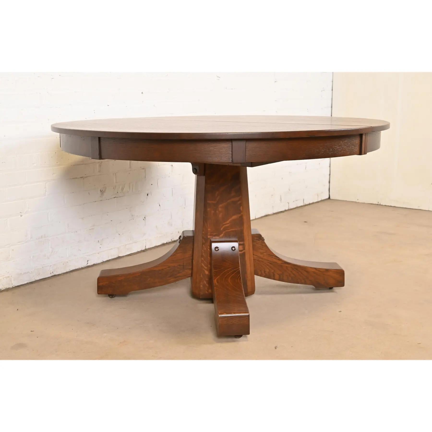 Stickley Brothers Antiker Missions-Esstisch aus Eiche im Arts & Crafts-Stil, neu lackiert im Zustand „Gut“ im Angebot in South Bend, IN