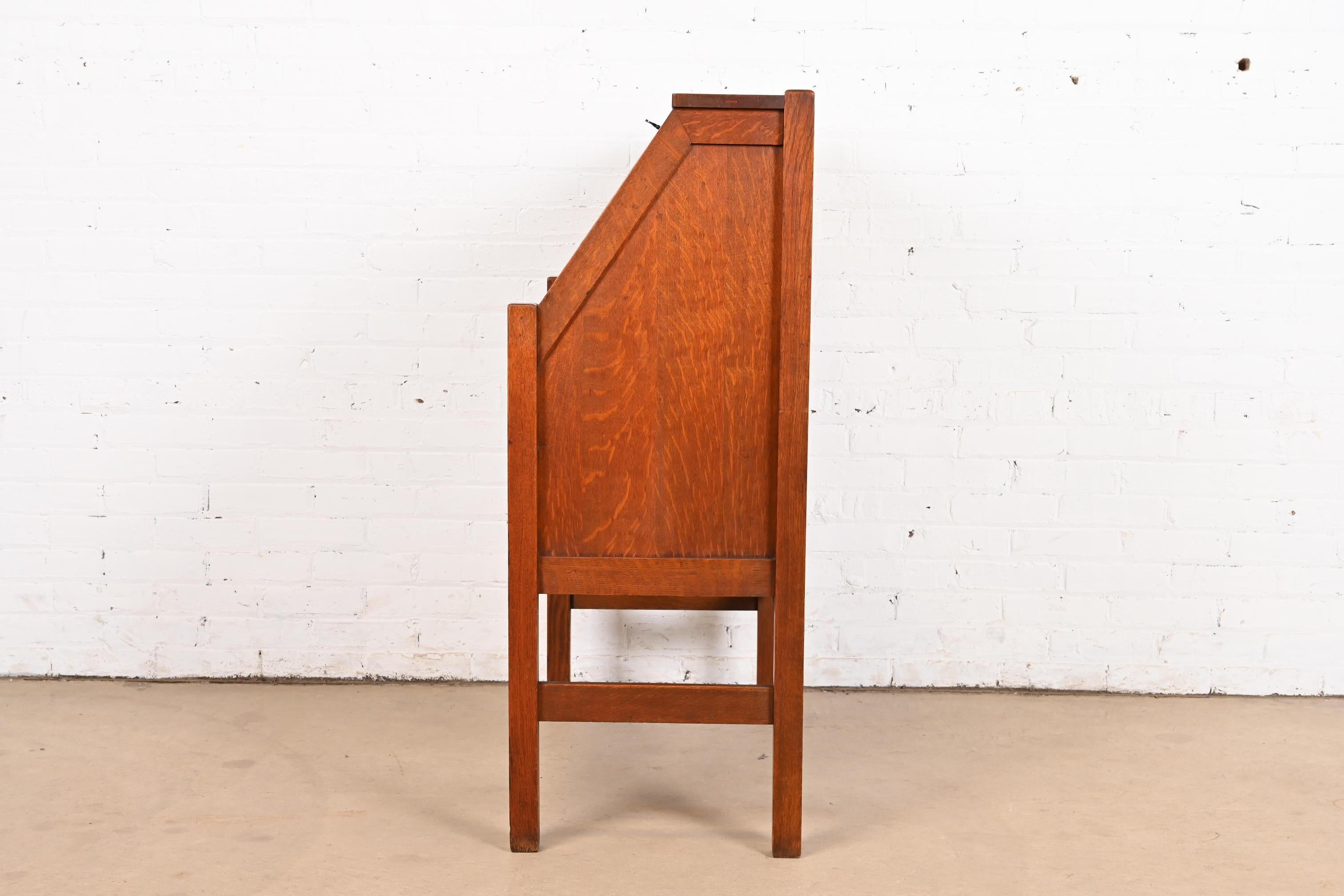 Stickley Brothers Escritorio antiguo Mission Oak Arts & Crafts con frente abatible en venta 3