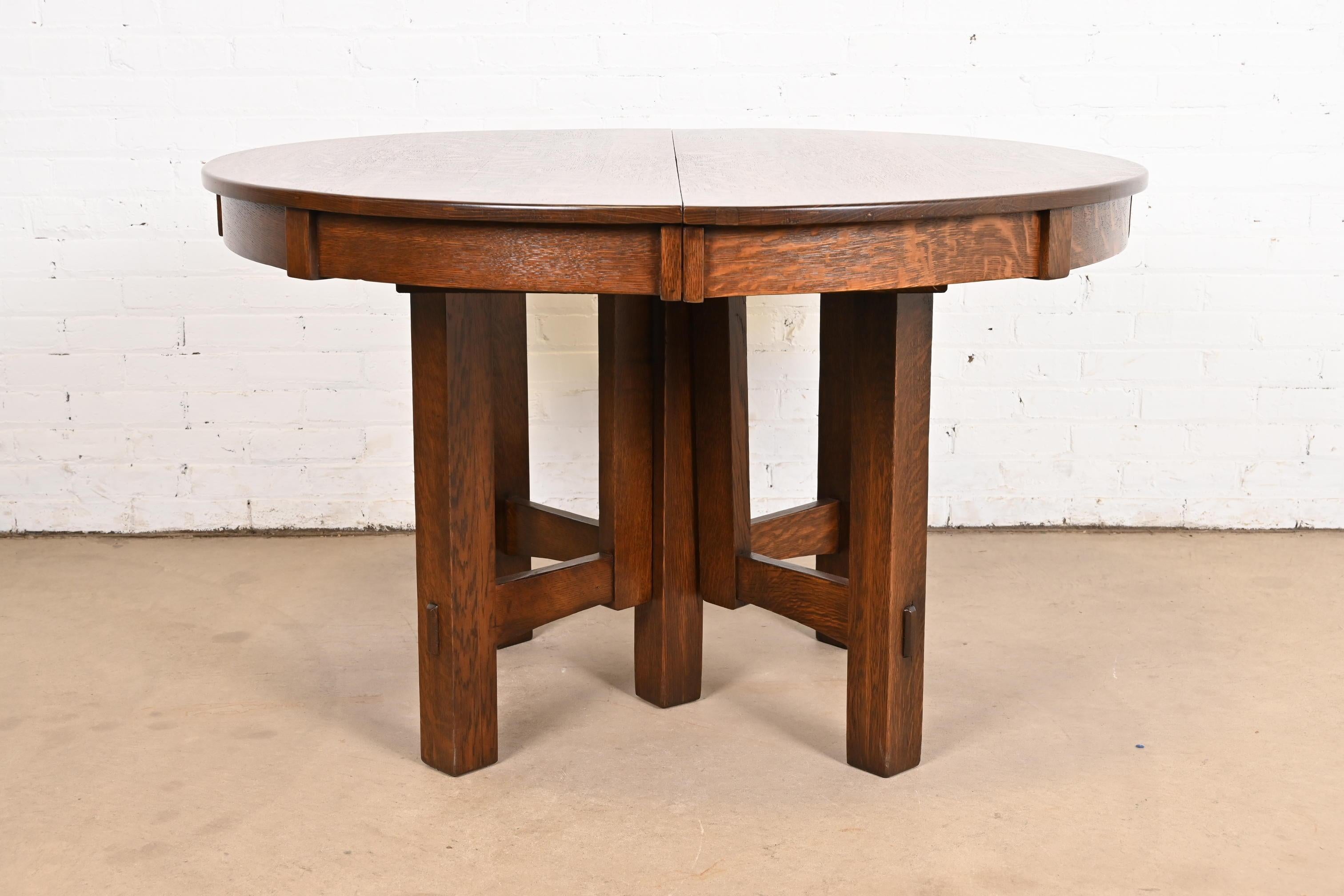 Chêne Table de salle à manger à rallonge Mission en chêne Arts & Crafts de Stickley Brothers en vente