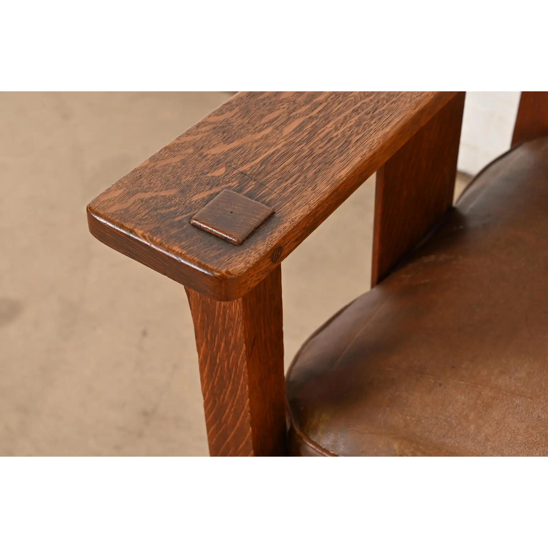 Stickley Brothers Antique Mission Oak Arts & Crafts Lounge Chairs, Pair For Sale 3