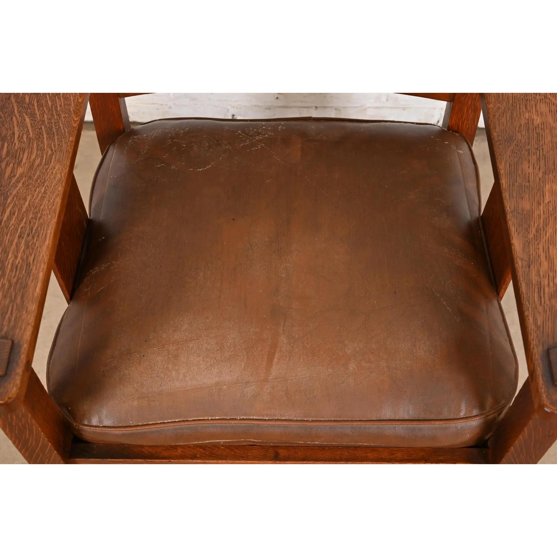 Stickley Brothers Antique Mission Oak Arts & Crafts Lounge Chairs, Pair For Sale 2