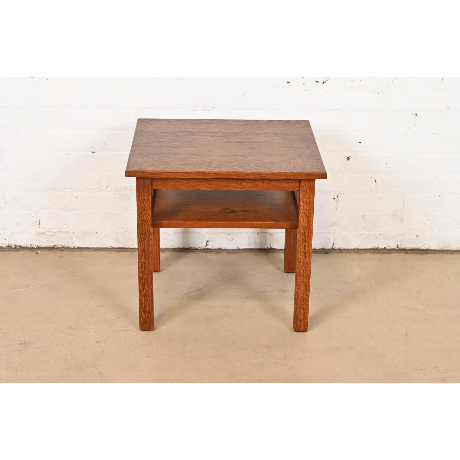 Stickley Brothers Tavolino Occasionale Mission Arts & Crafts in Oak, 1900 In condizioni buone in vendita a South Bend, IN