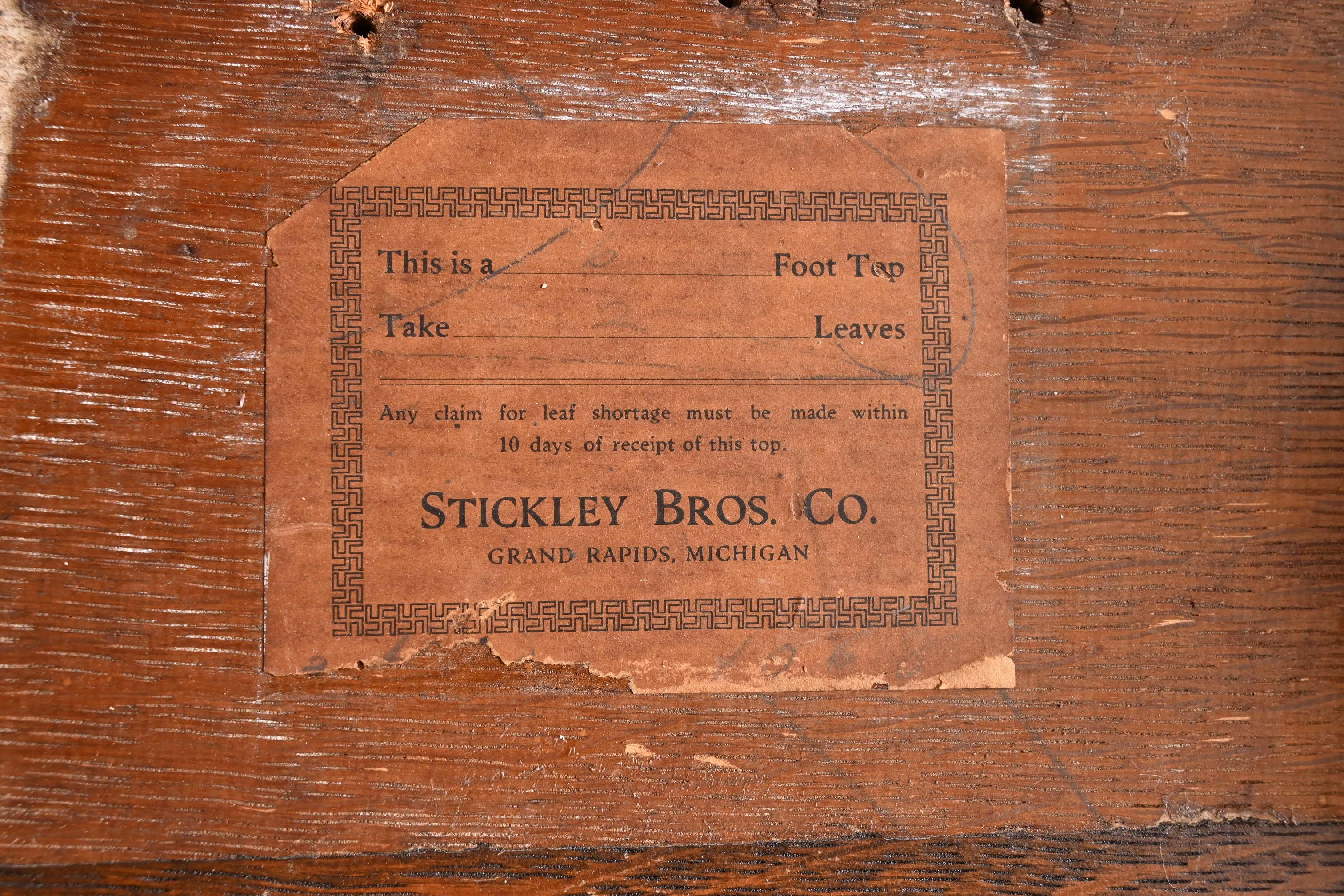 Stickley Brothers Antique Mission Oak Arts & Crafts Pedestal Dining Table For Sale 9