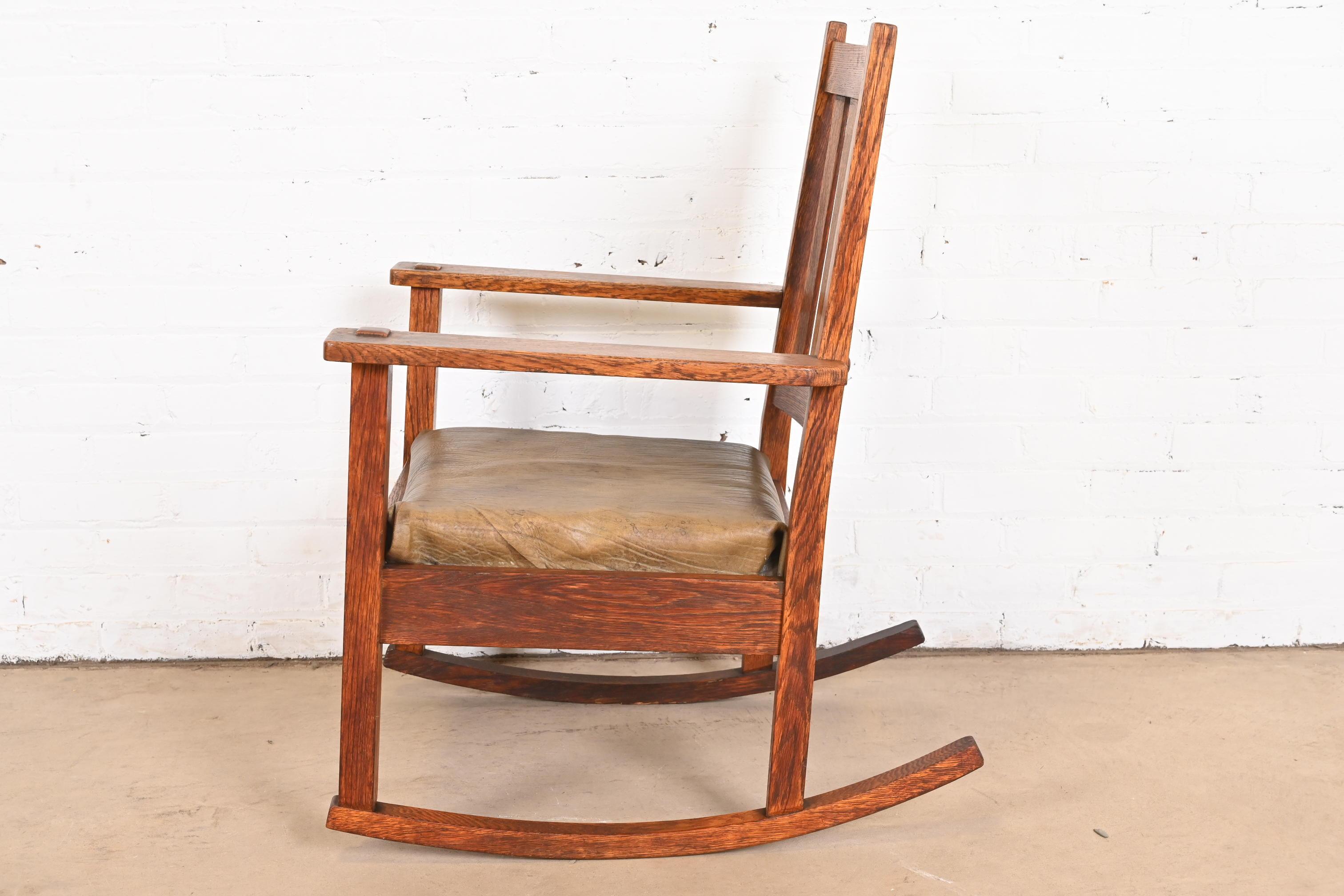 Stickley Brothers Antique Mission Oak Arts & Crafts Rocking Chair, Circa 1900 For Sale 1
