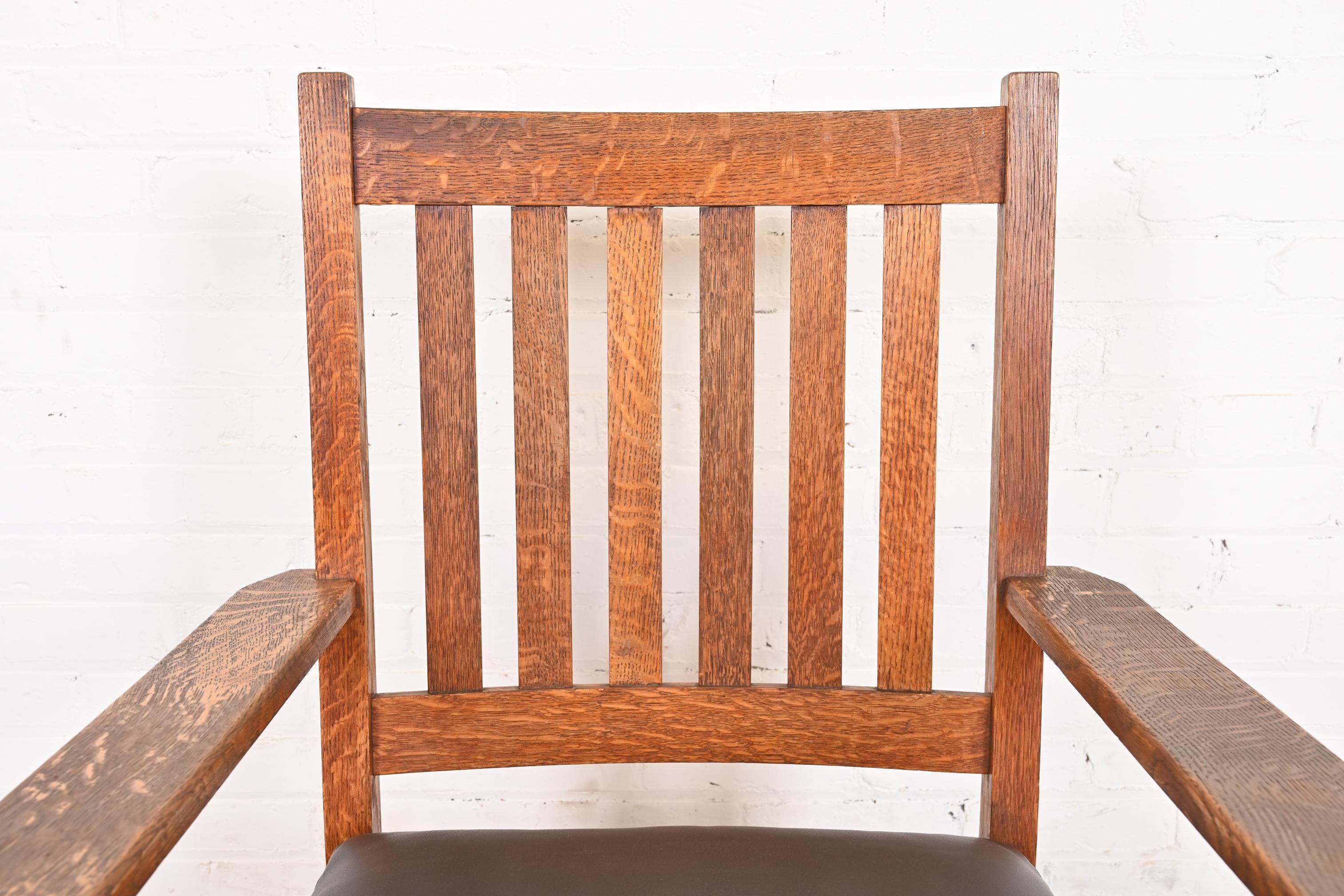 Chaise à bascule Mission en chêne Arts & Crafts de Stickley Brothers, vers 1900 en vente 2