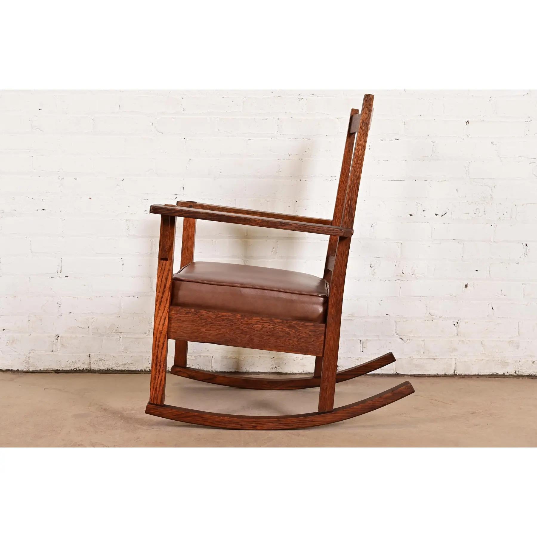 Stickley Brothers Antiker Missionsstuhl aus Eichenholz im Arts and Crafts-Stil, um 1910 im Angebot 5