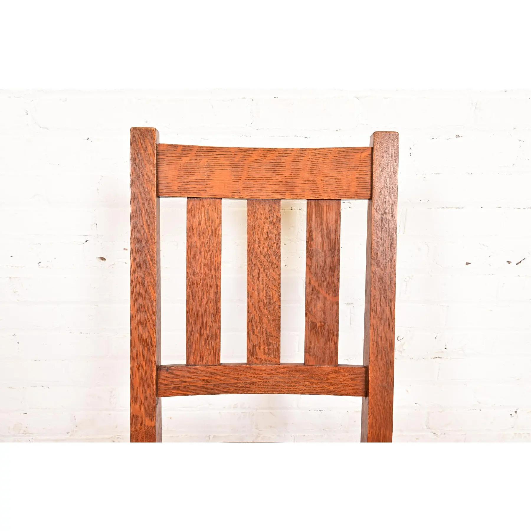 Stickley Brothers Antike Mission Arts & Crafts Eiche Nähen Schaukelstuhl (Eichenholz) im Angebot