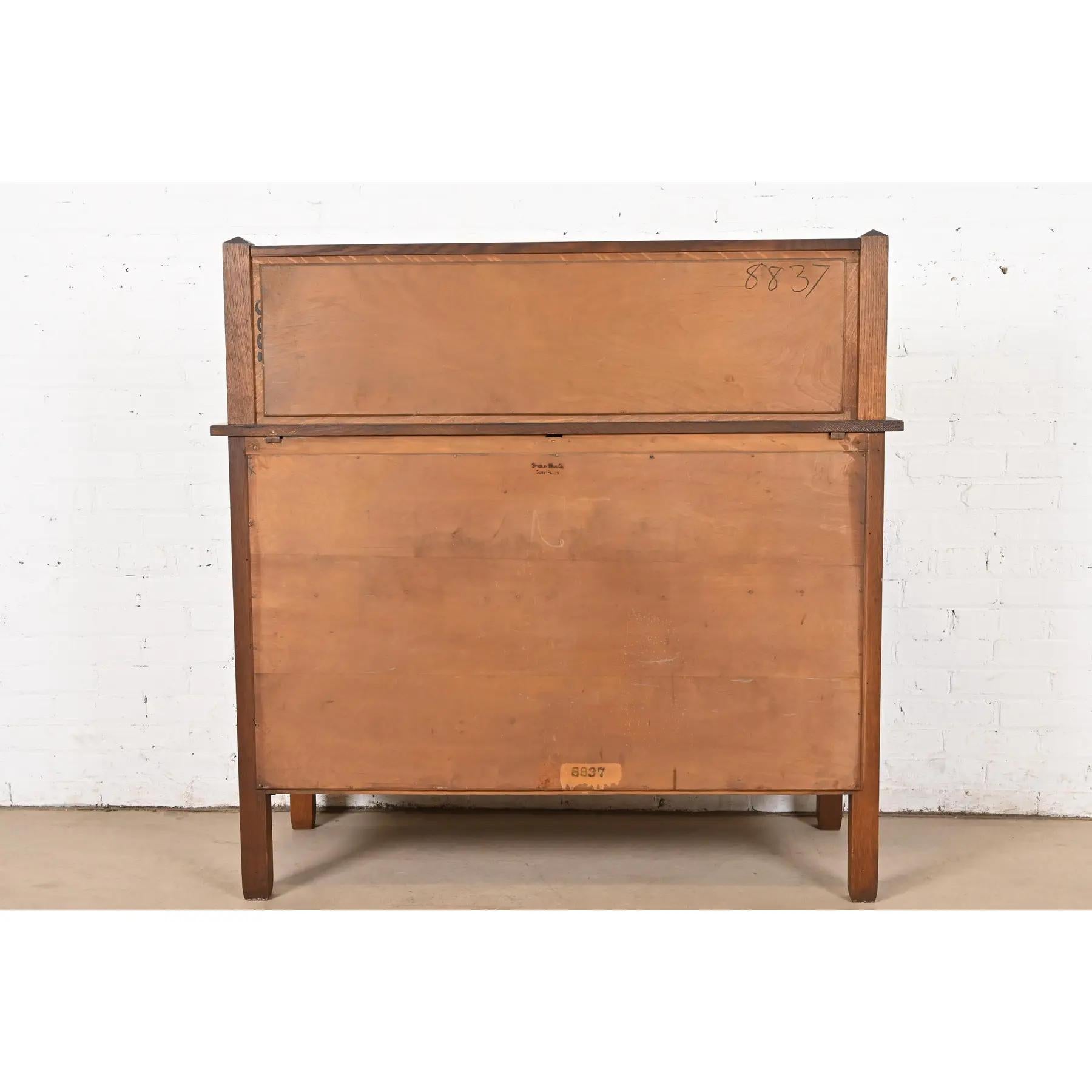 Stickley Brothers Antique Mission Oak Arts & Crafts Sideboard or Bar Cabinet For Sale 4
