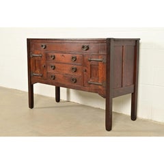 Stickley Brothers Antique Mission Oak Arts & Crafts Strap Hinge Sideboard, 1910