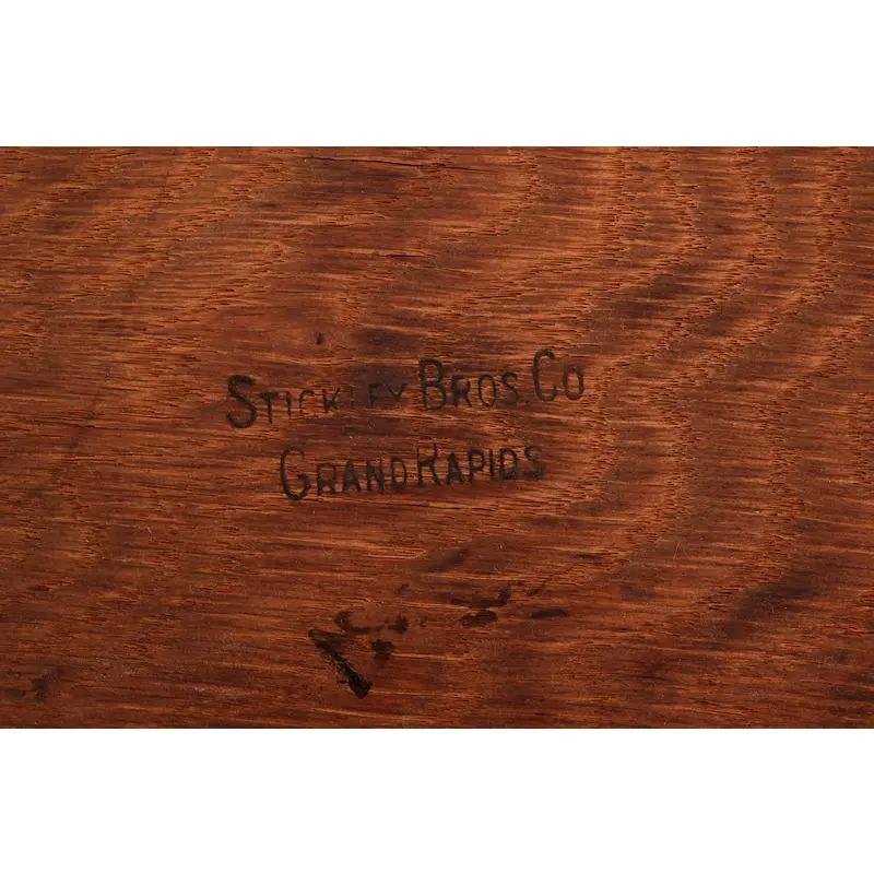 Stickley Brothers Arts & Crafts Schreibtisch mit eingebauten Bücherregalen, neu lackiert im Angebot 7