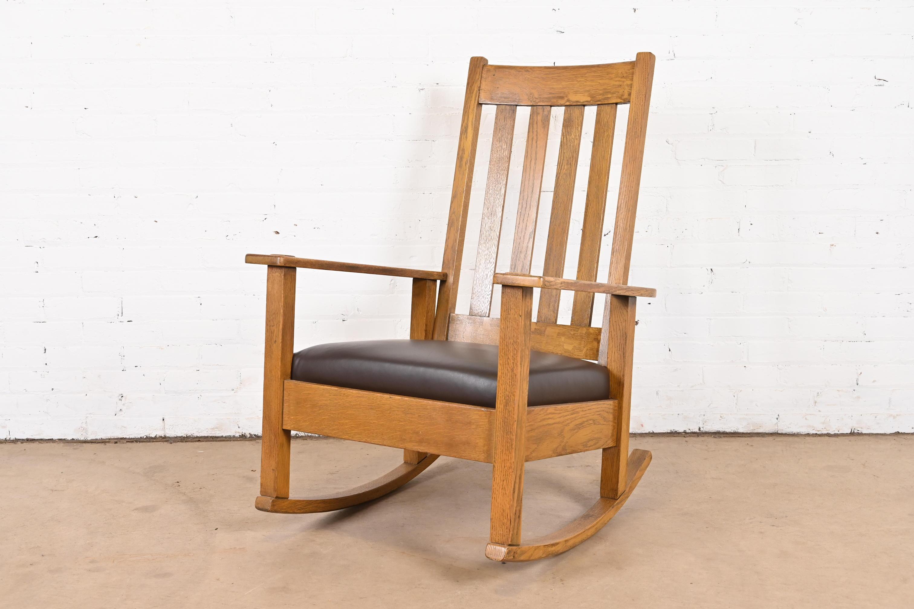 Stickley Brothers Arts & Crafts Oak and Leather Rocking Chair, Circa 1900 2