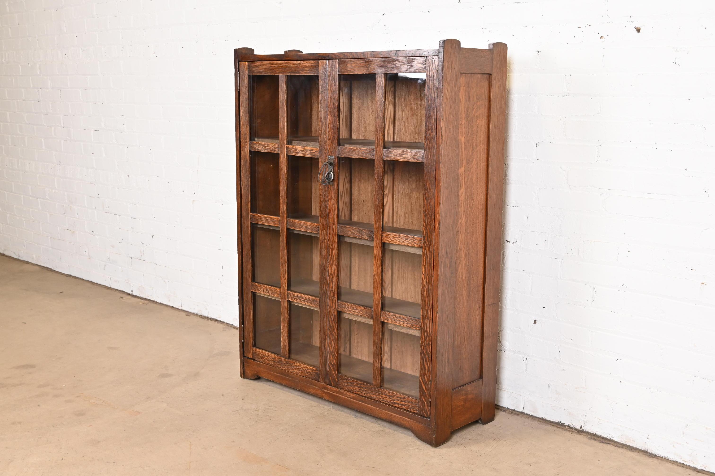 American Stickley Brothers Mission Oak Arts and Crafts Bookcase, Circa 1900