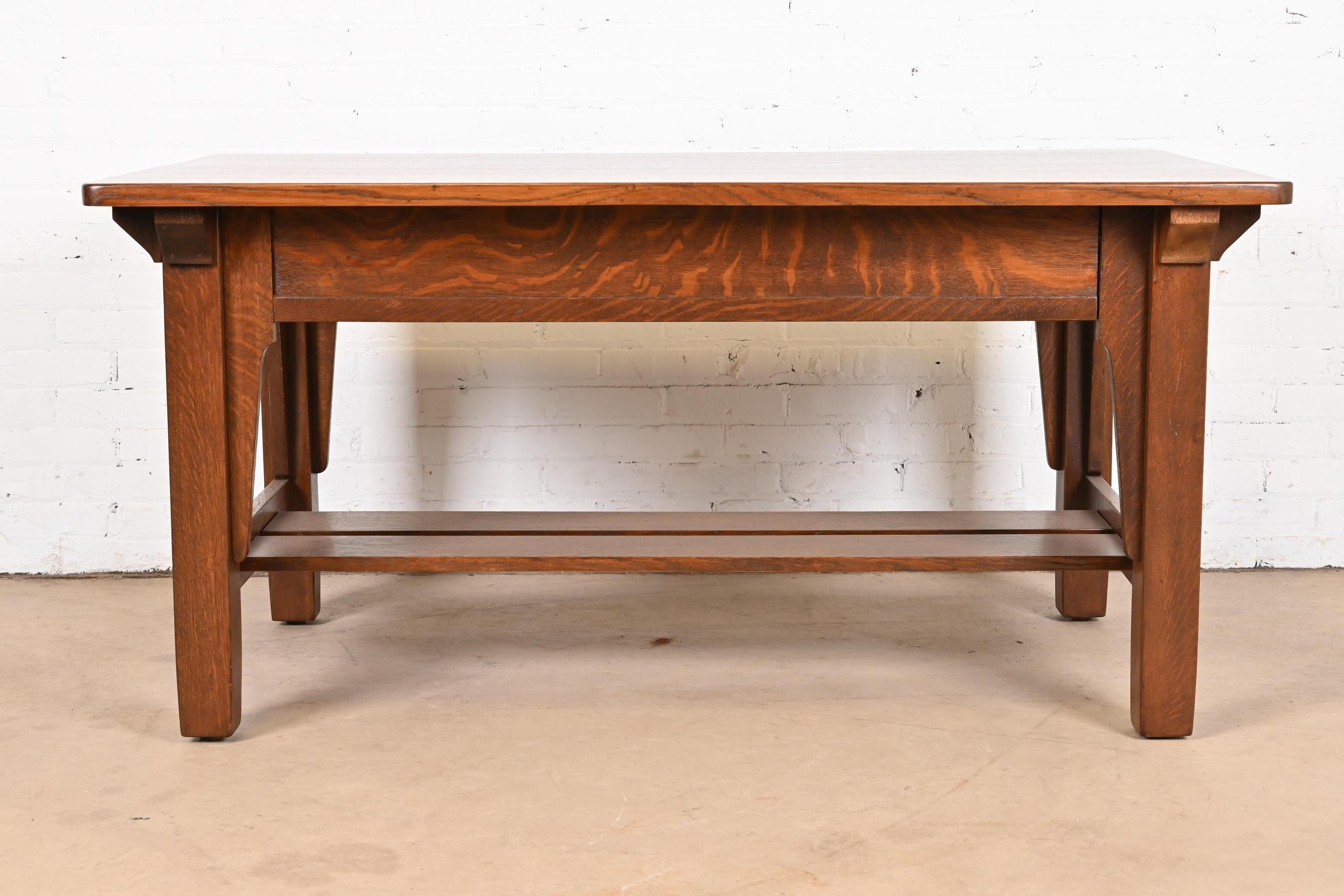 Stickley Brothers Mission Arts & Crafts Schreibtisch oder Bibliothekstisch aus Eiche, restauriert im Angebot 5