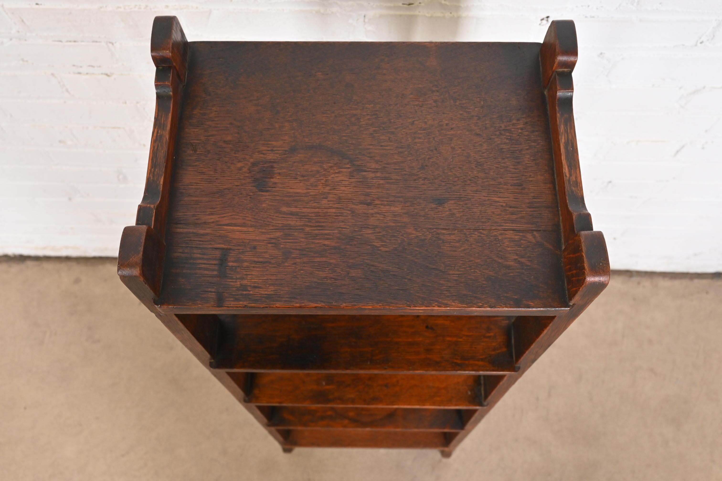 Librería o revistero de listones en Mission Arts & Crafts de Stickley Brothers Oak Roble en venta