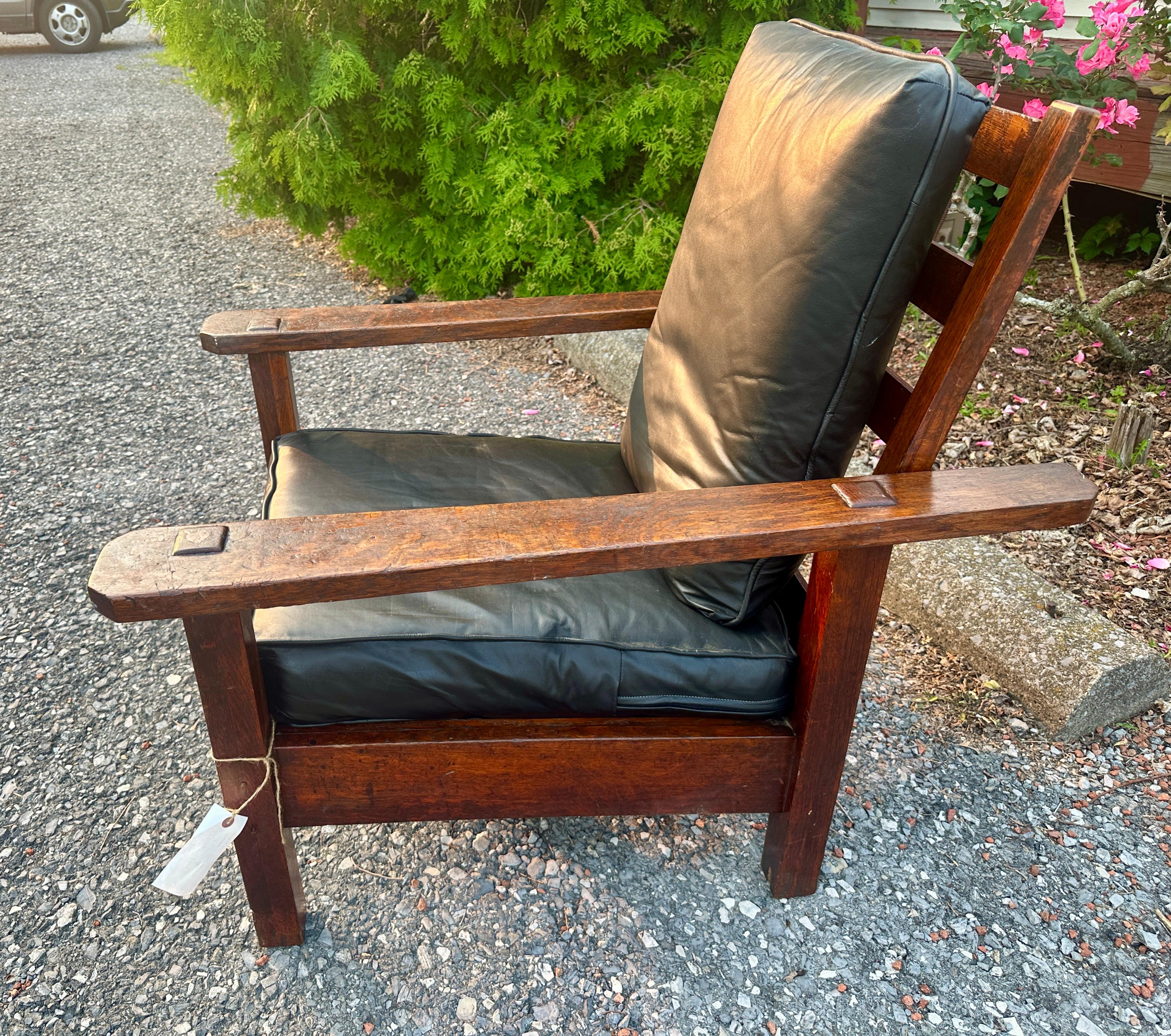 Chaise Morris de Stickley Brothers (Recliner) Model No. 64.  Signé ! - W8029 en vente 6