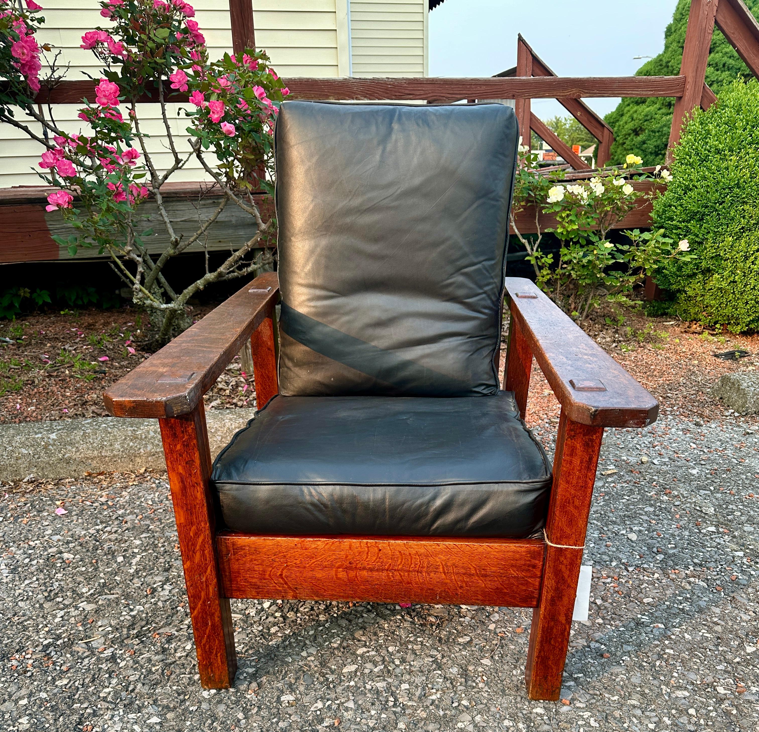 Chaise Morris de Stickley Brothers (Recliner) Model No. 64.  Signé ! - W8029 en vente 11