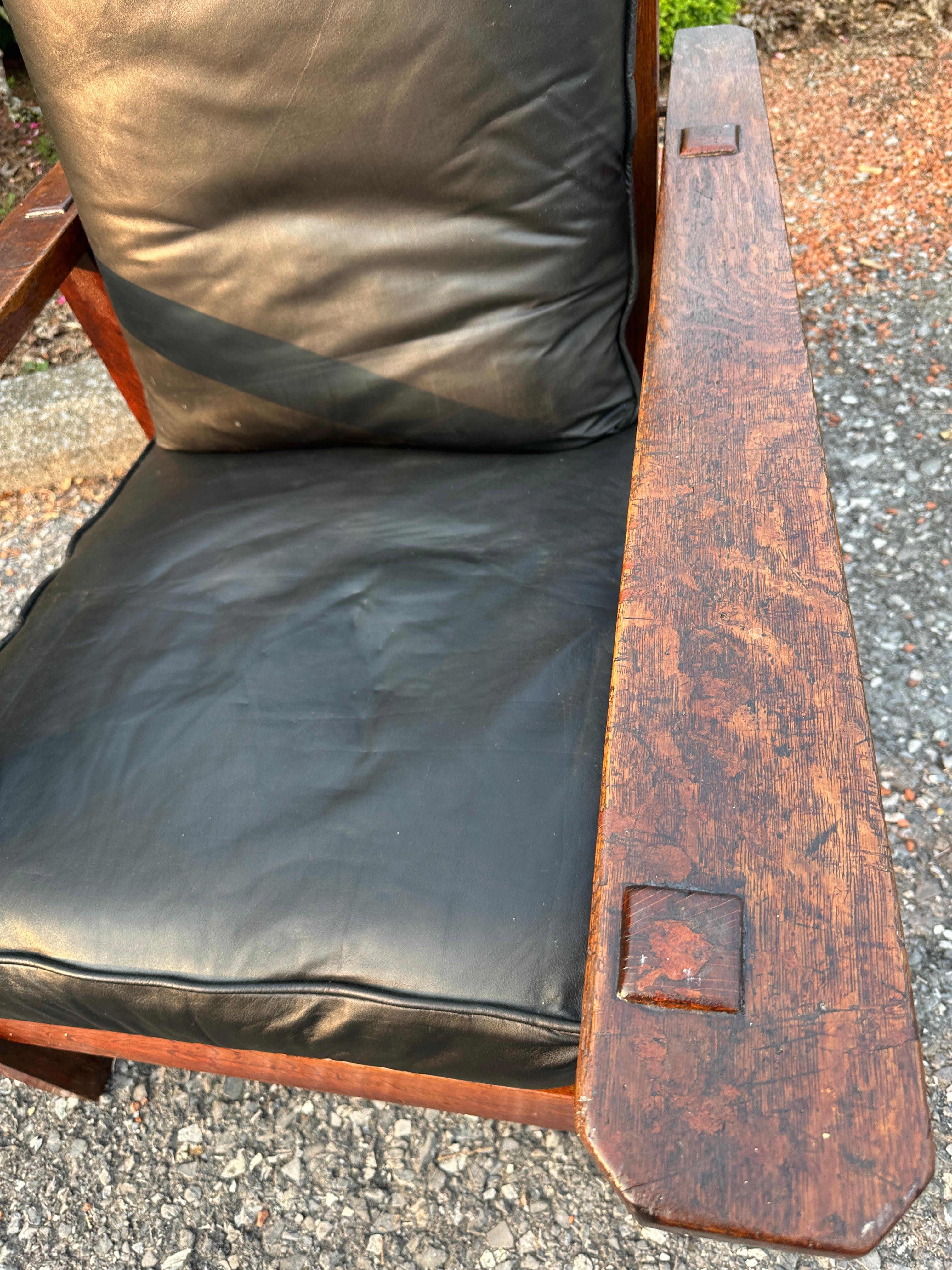 Arts and Crafts Chaise Morris de Stickley Brothers (Recliner) Model No. 64.  Signé ! - W8029 en vente