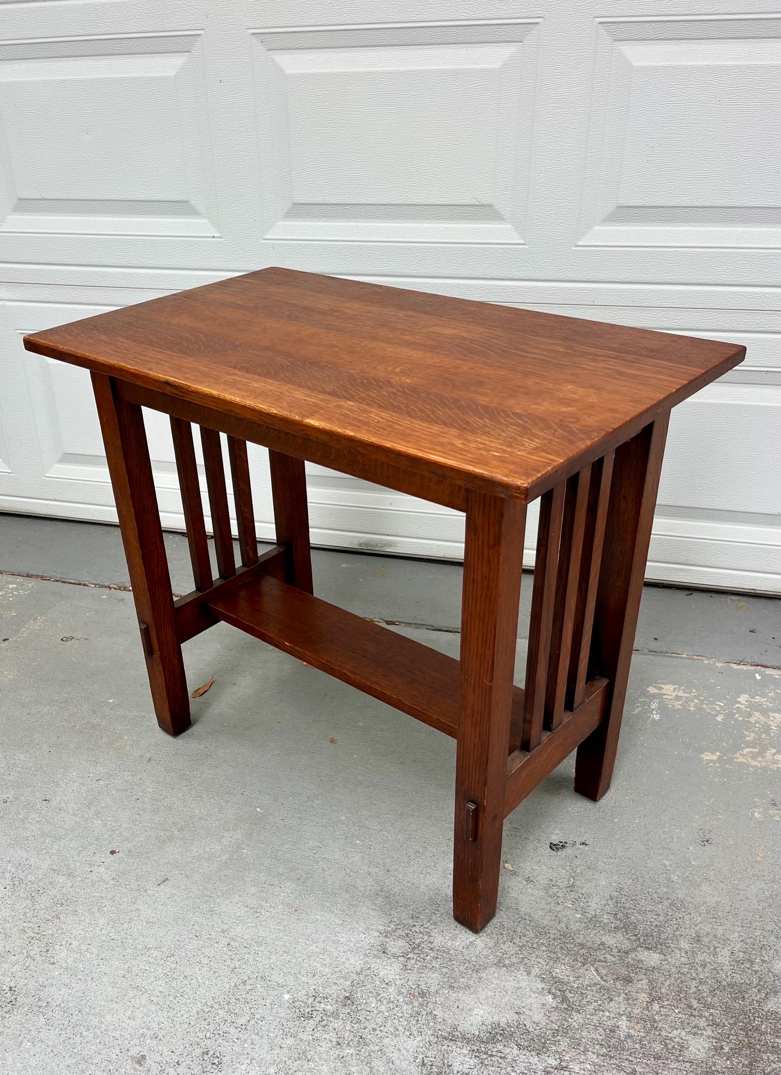 Stickley Brothers Quaint Furniture Antique Mission Oak Table

High quality antique Arts and Crafts period 1910 solid oak side table. Stickley Brothers side table No. 2882 in quarter sawn oak with original finish. Very good original condition with