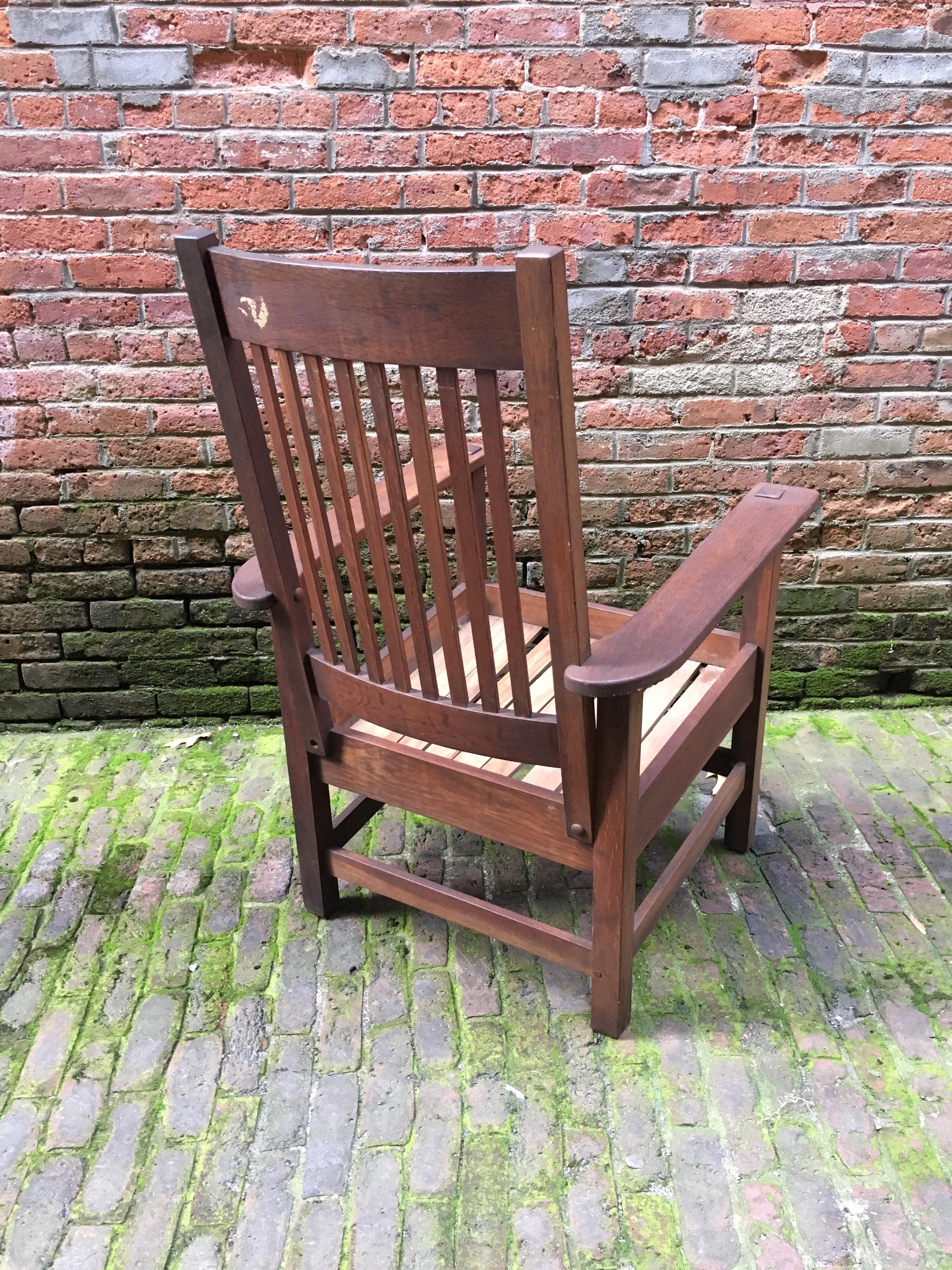 American Stickley Brothers Quaint Furniture Arts & Crafts Spindle Back Armchair