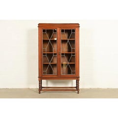 Stickley Brothers Style Antique Arts & Crafts Oak Bookcase Cabinet, Circa 1900