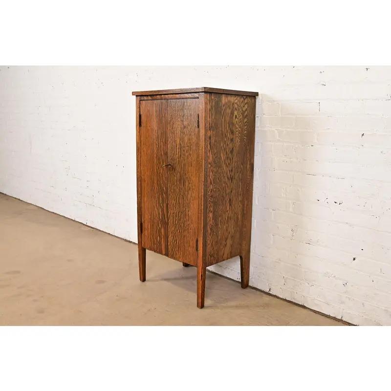 Americano Mobile musicale in stile Stickley Brothers, Mission Arts & Crafts, Circa 1900 in vendita