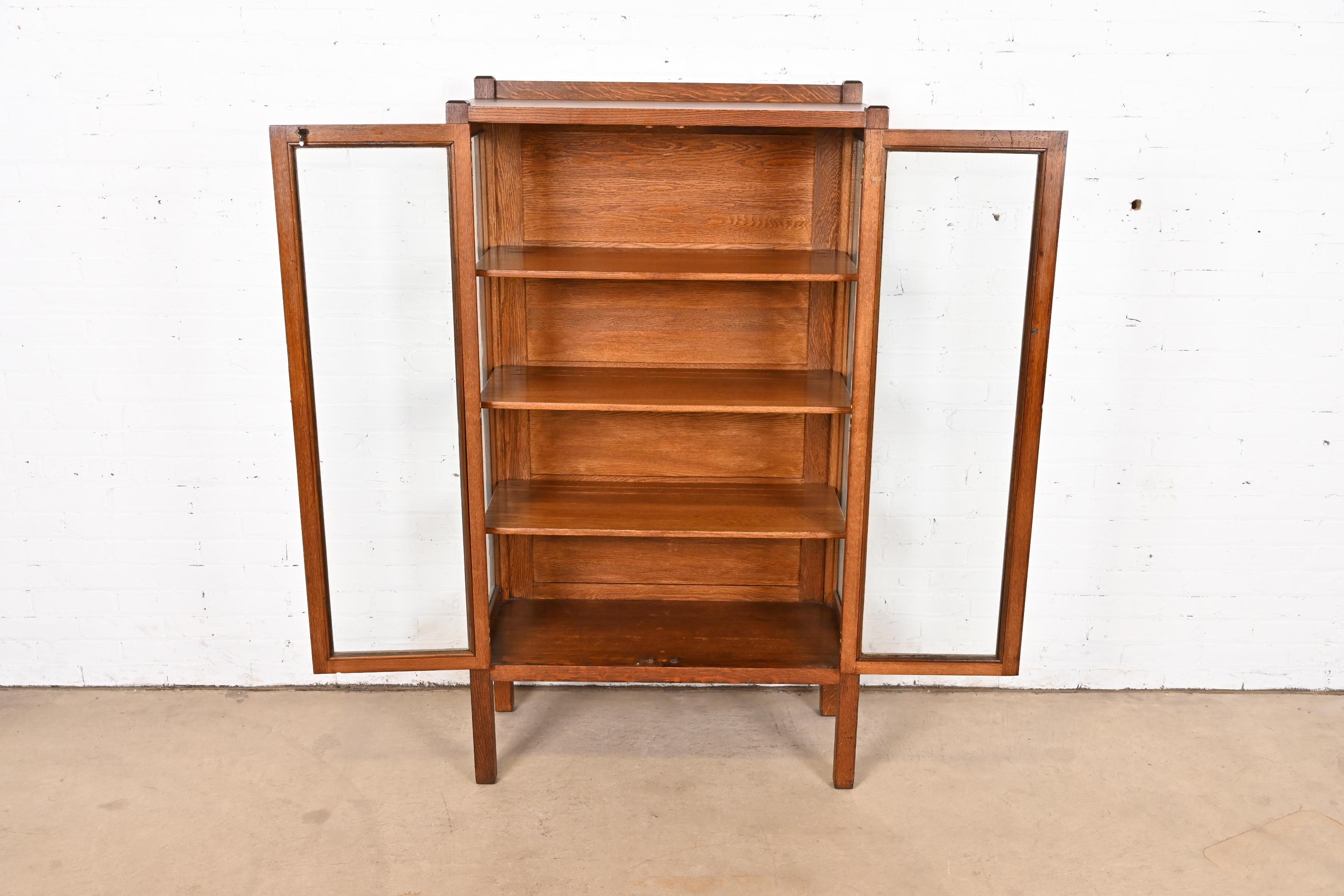 Glass Stickley Brothers Style Antique Mission Oak Arts and Crafts Bookcase Cabinet