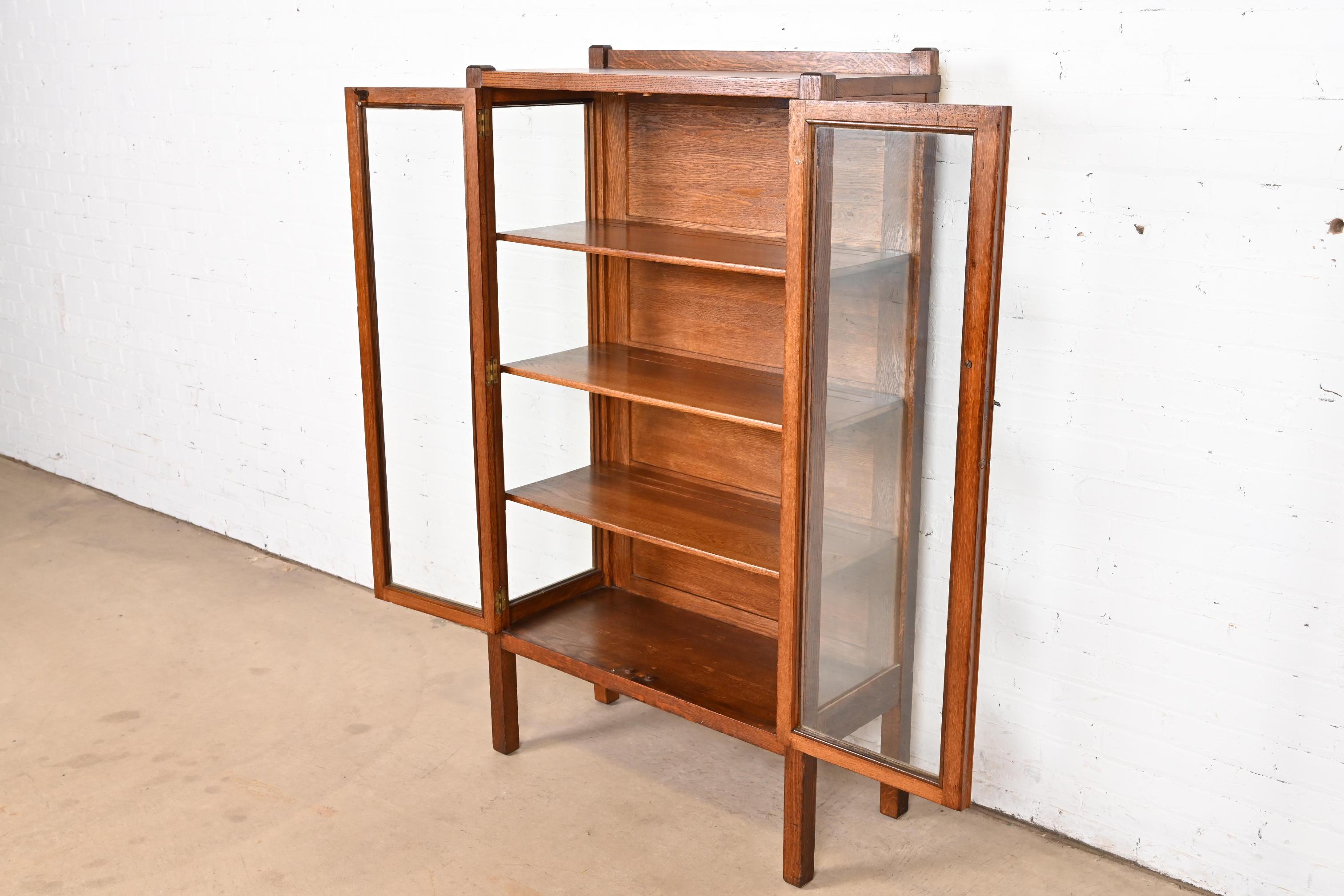Stickley Brothers Style Antique Mission Oak Arts and Crafts Bookcase Cabinet 1