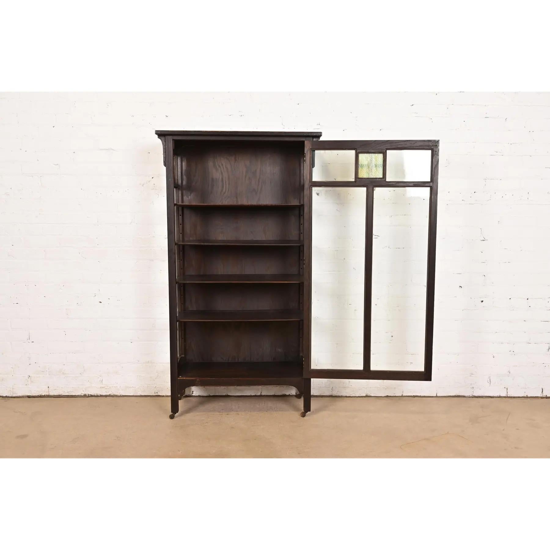 XX secolo Mobile libreria in stile Stickley Brothers, antico Mission Arts & Crafts in quercia in vendita
