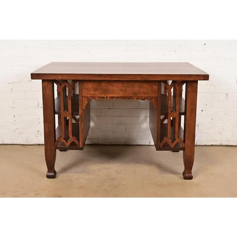 Scrivania Mission Arts & Crafts di Stickley Brothers in stile Oak, appena rifinita in vendita 7