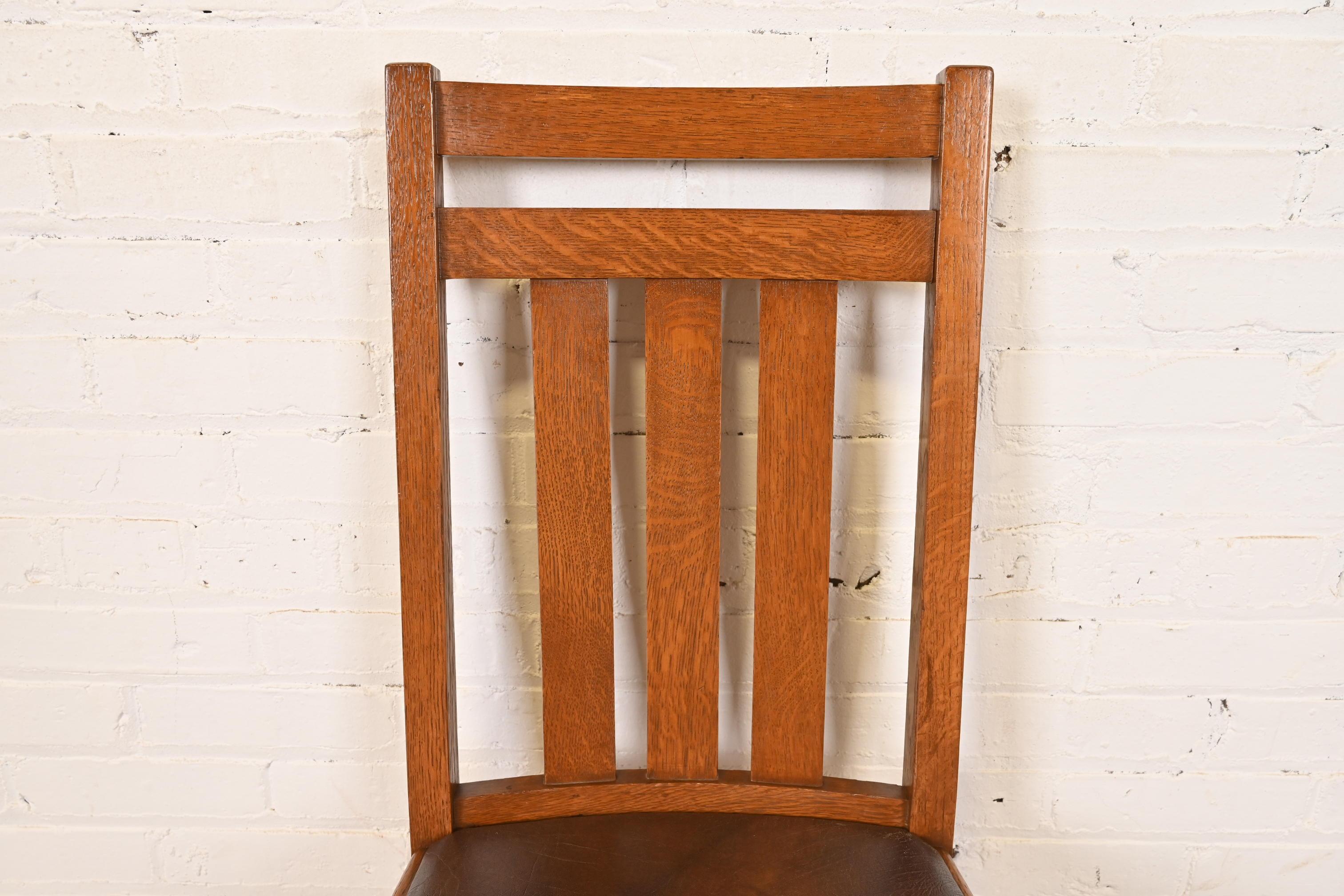 Stickley Brothers Stil Antike Mission Arts & Crafts Eiche Schreibtisch oder Beistellstuhl (20. Jahrhundert) im Angebot