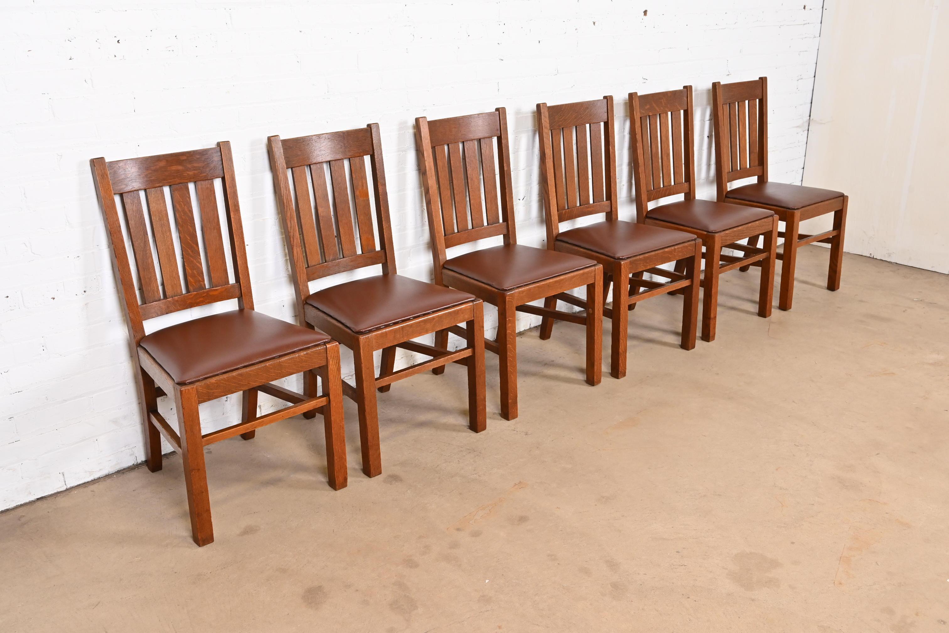 Stickley Brothers Style Antique Mission Oak Arts & Crafts Dining Chairs In Good Condition In South Bend, IN