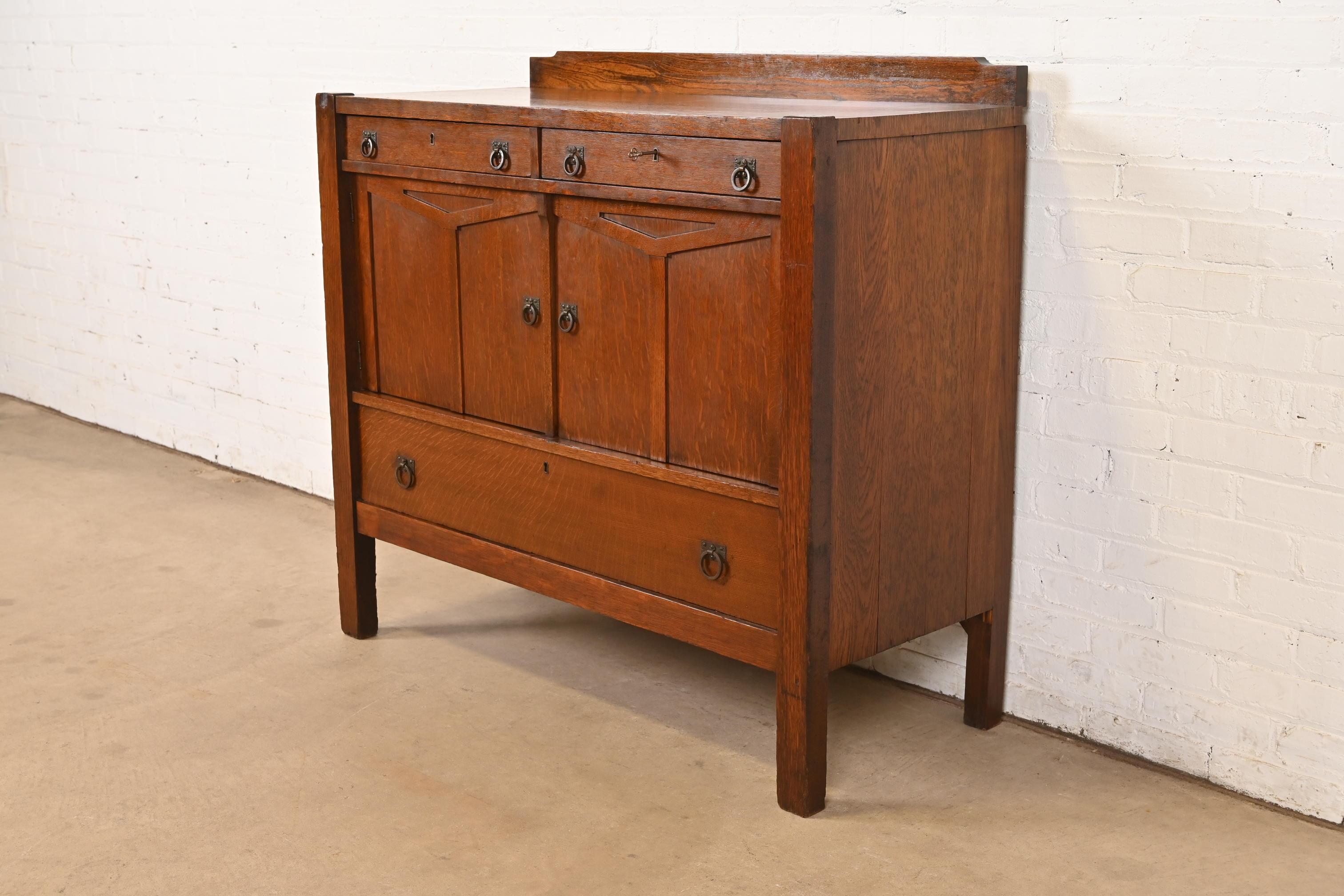 Americano Credenza buffet in stile Stickley Brothers, antica Mission Arts & Crafts in quercia in vendita