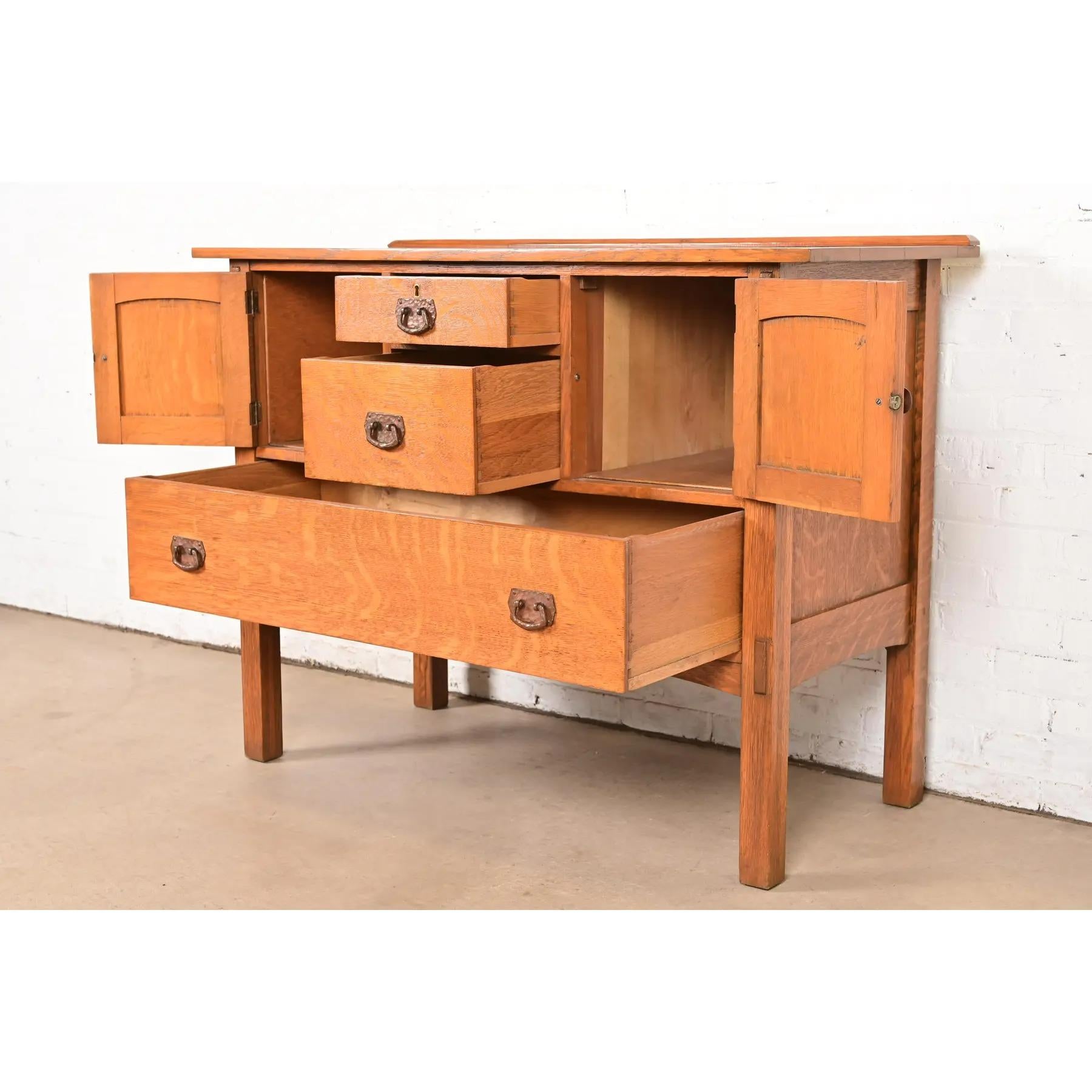 Stickley Brothers Stil Antike Mission Eichenholz Arts & Crafts Sideboard Buffet (Kupfer) im Angebot