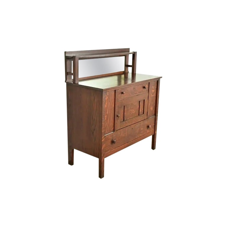 Stickley Brothers Style Antique Mission Oak Arts & Crafts Sideboard, Circa 1910 For Sale
