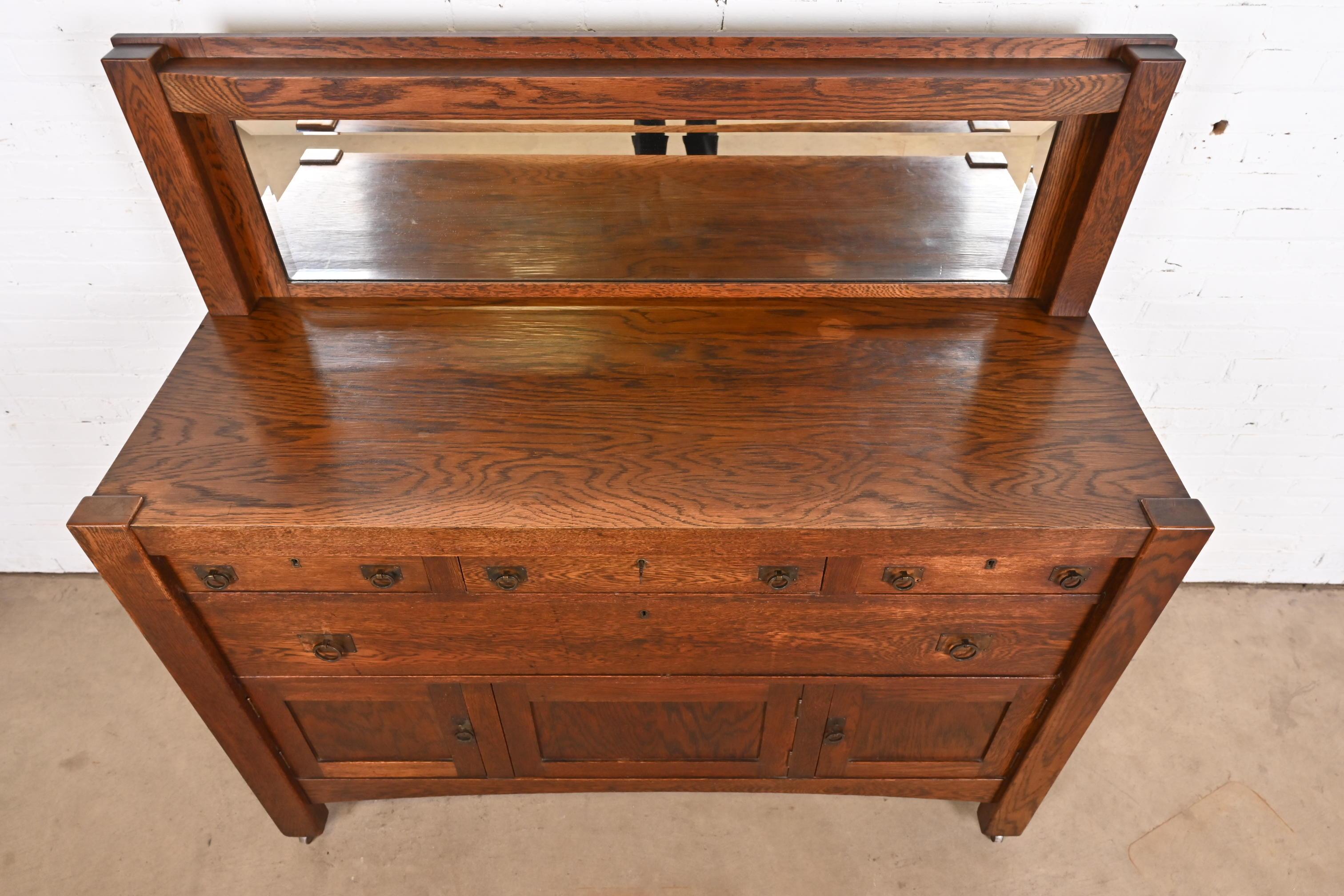 Stickley Brothers Style Antique Mission Oak Arts & Crafts Sideboard or Cabinet For Sale 3