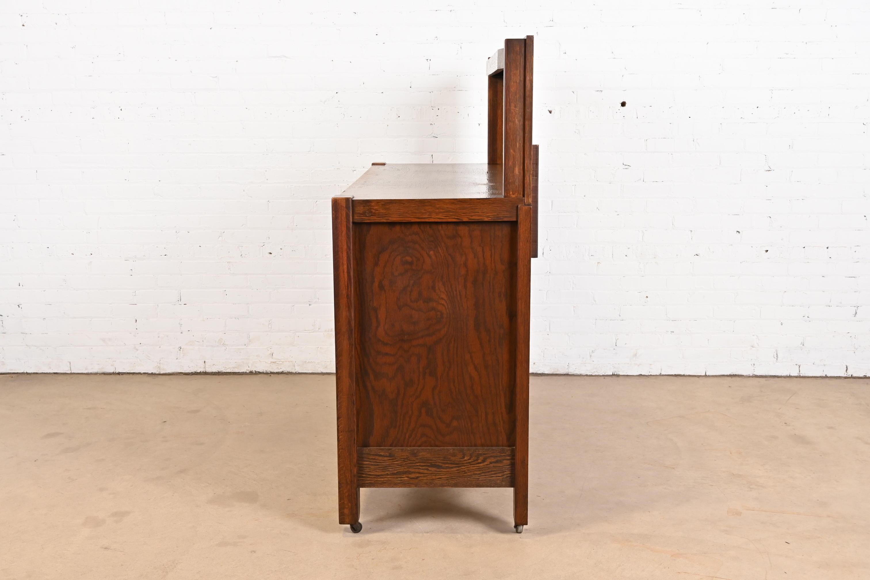 Stickley Brothers Style Antique Mission Oak Arts & Crafts Sideboard or Cabinet For Sale 4