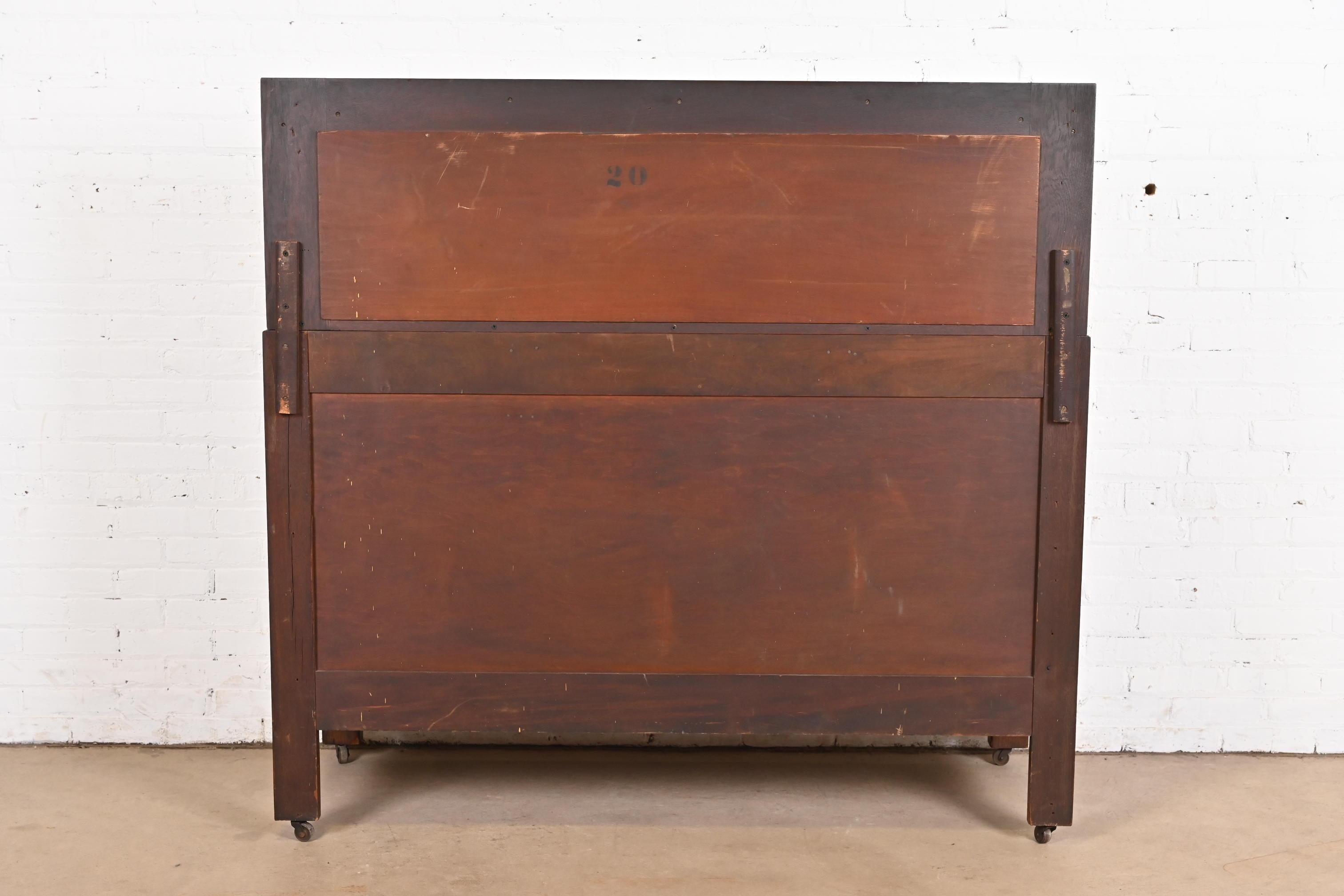 Stickley Brothers Style Antique Mission Oak Arts & Crafts Sideboard or Cabinet For Sale 5