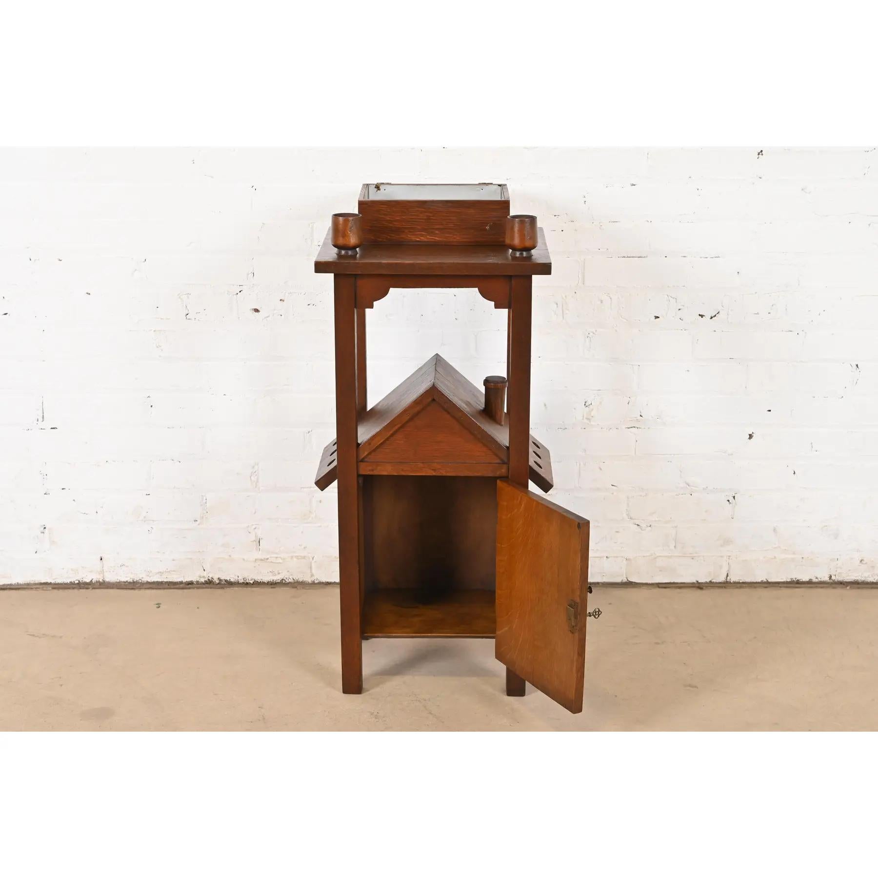 Early 20th Century Stickley Brothers Style Antique Mission Oak Arts & Crafts Smoker's Stand, 1910 For Sale