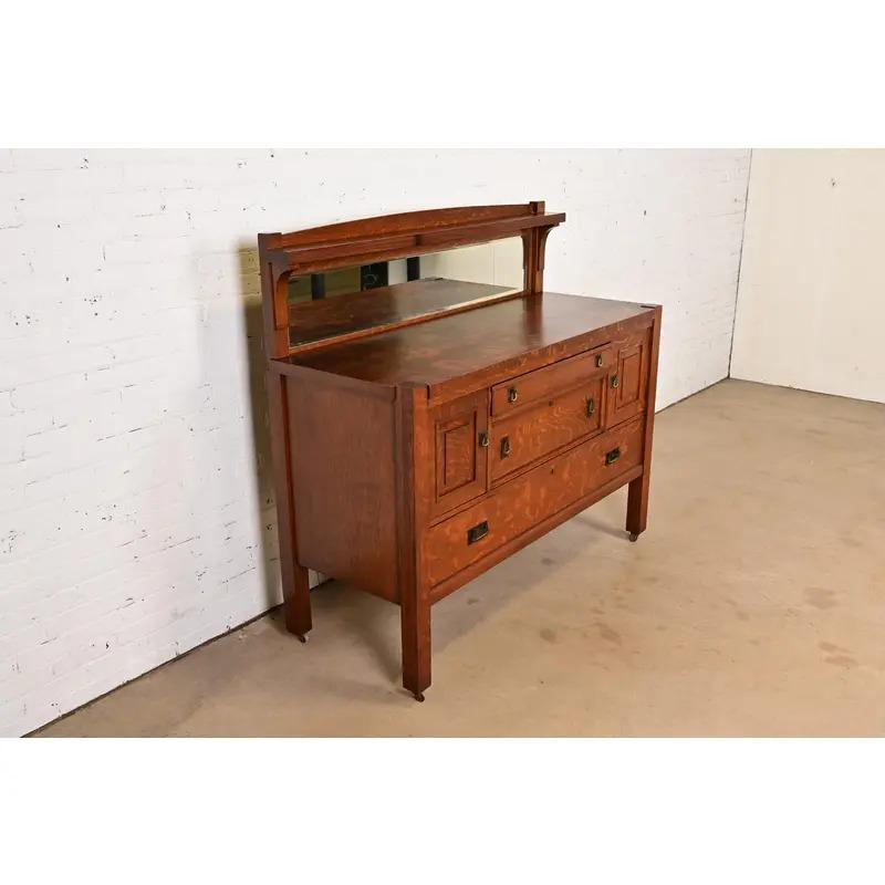 Stickley Brothers Stil Antike Mission Eiche Sideboard oder Bar Schrank, CIRCA 1900 im Zustand „Gut“ im Angebot in South Bend, IN