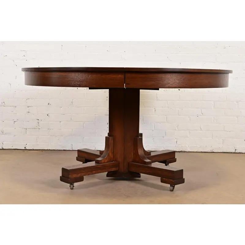 Arts and Crafts Table de salle à manger à rallonge de style Arts & Crafts de Stickley Brothers, récemment repeinte en vente