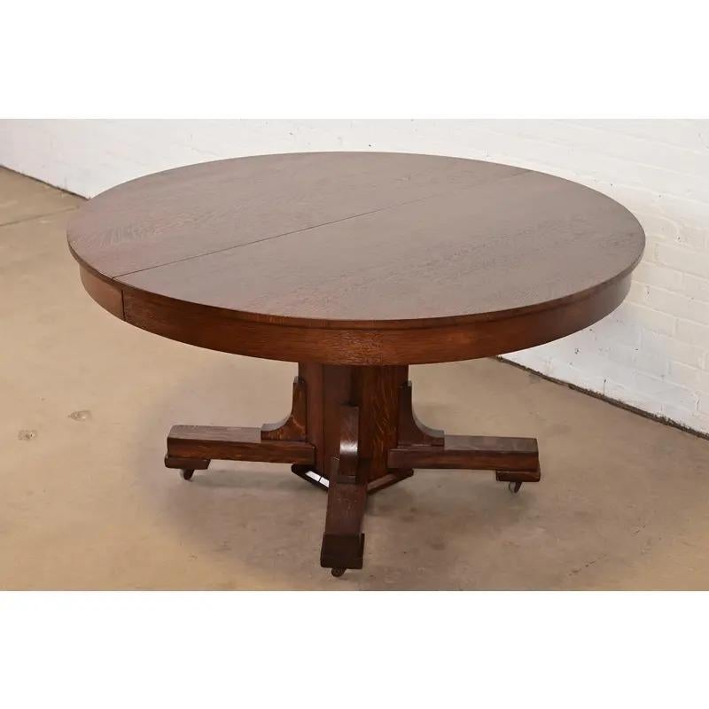 Américain Table de salle à manger à rallonge de style Arts & Crafts de Stickley Brothers, récemment repeinte en vente