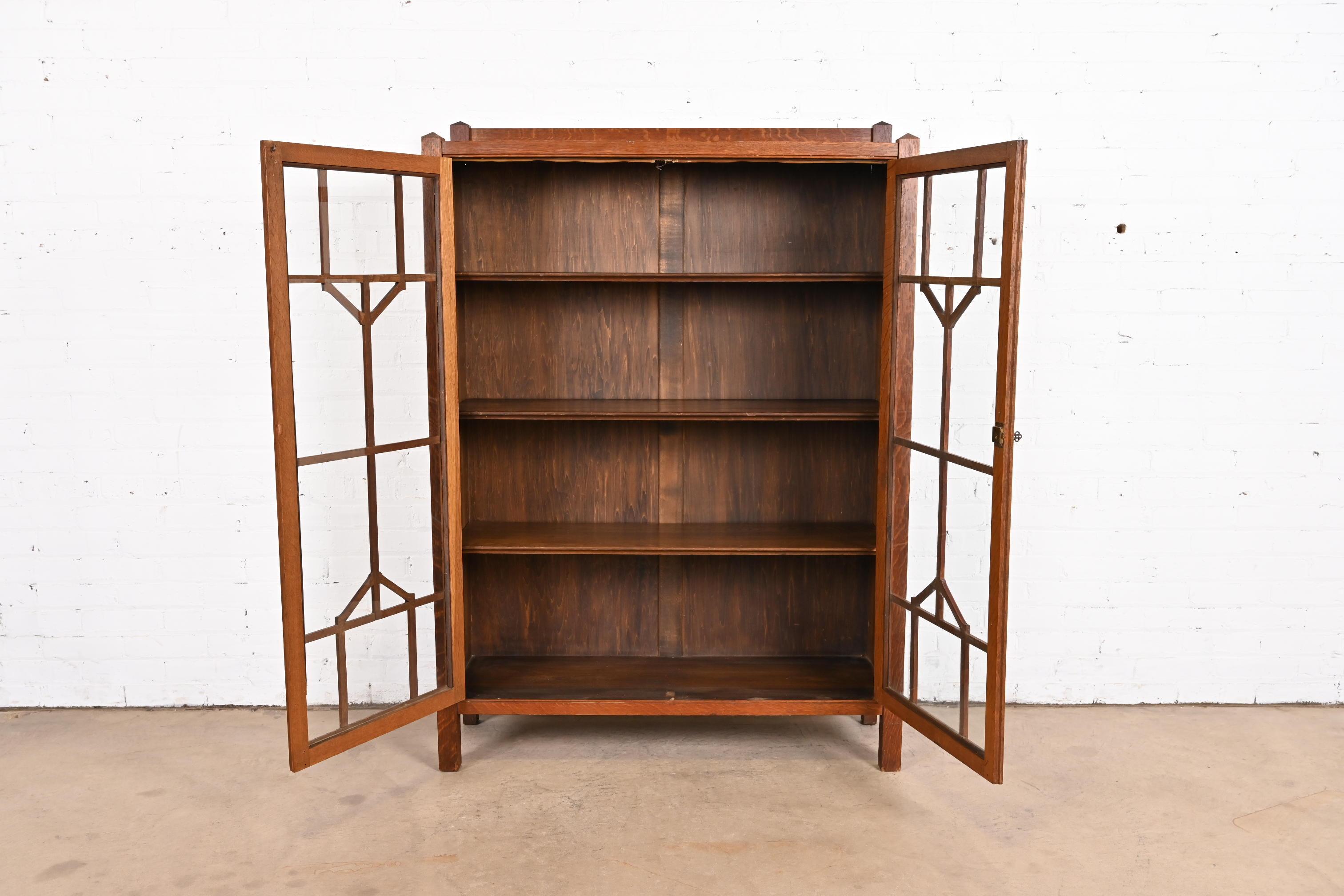 Stickley Brothers Style Mission Oak Arts and Crafts Bookcase, Circa 1910 1