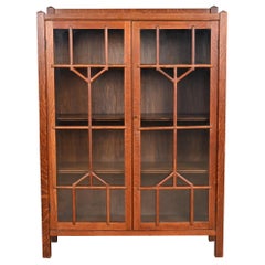 Stickley Brothers Style Mission Oak Arts and Crafts Bookcase, Circa 1910