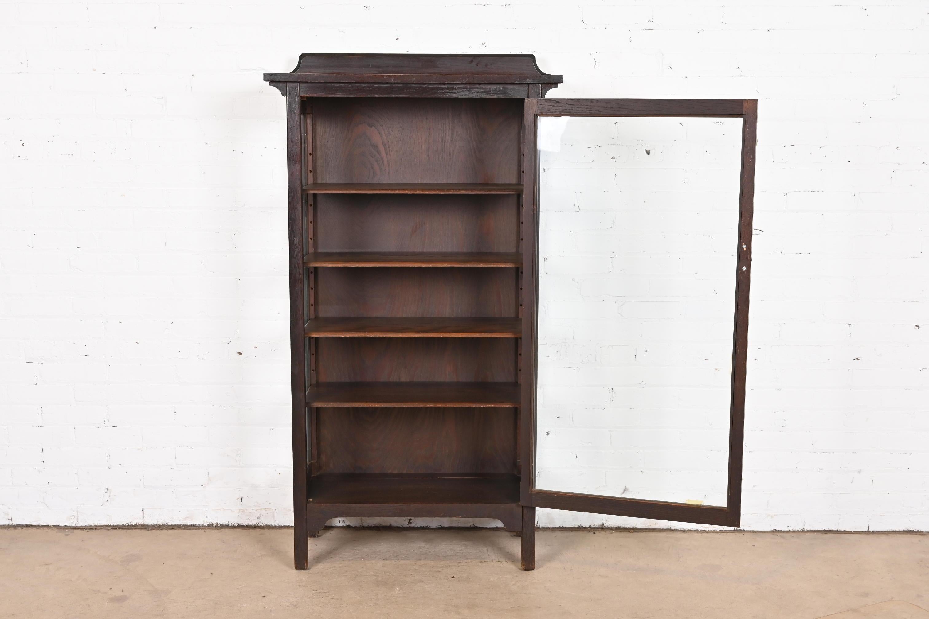 Glass Stickley Brothers Style Mission Oak Arts & Crafts Bookcase Cabinet, Circa 1900