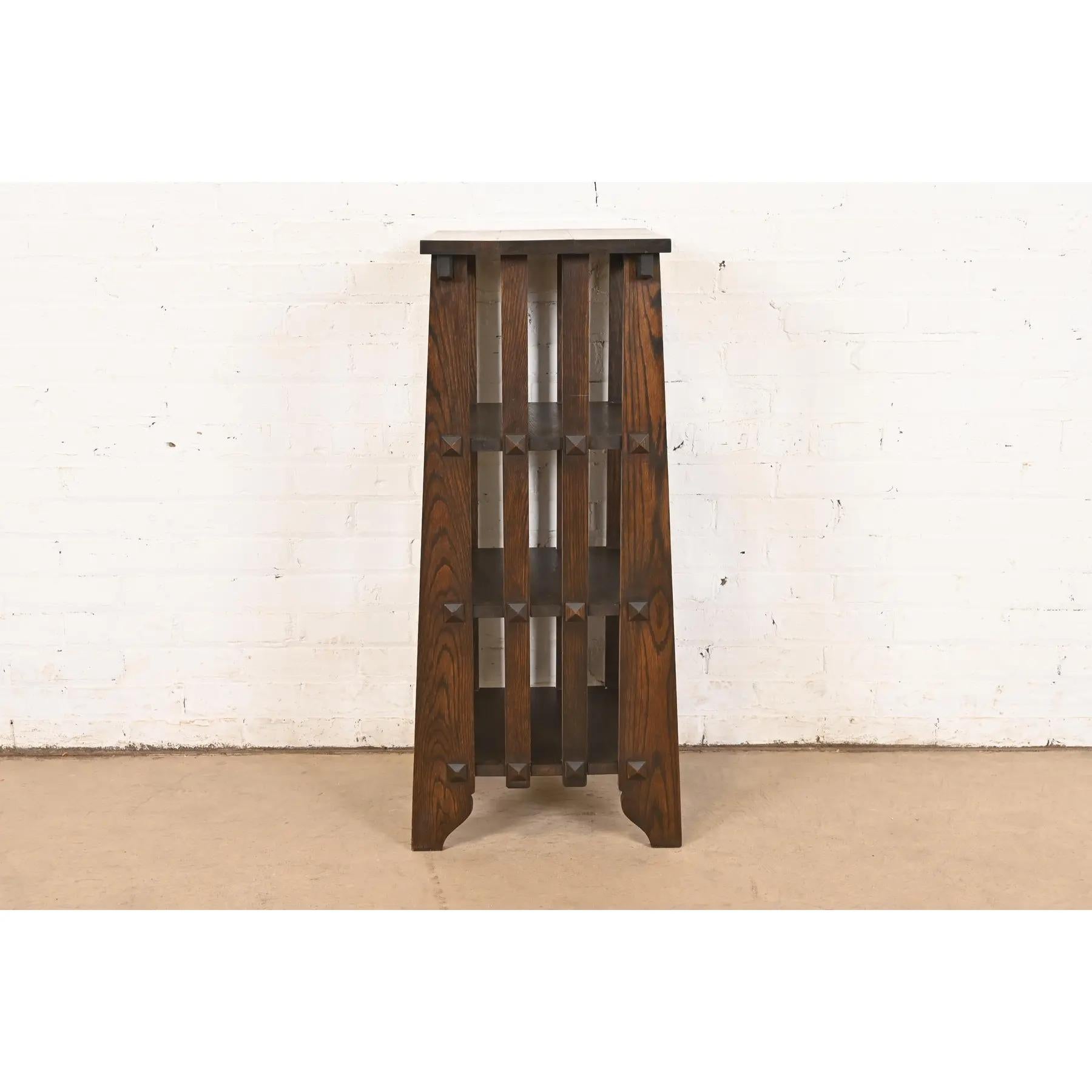 20th Century Stickley Brothers Style Mission Oak Arts & Crafts Bookcase or Magazine Rack For Sale