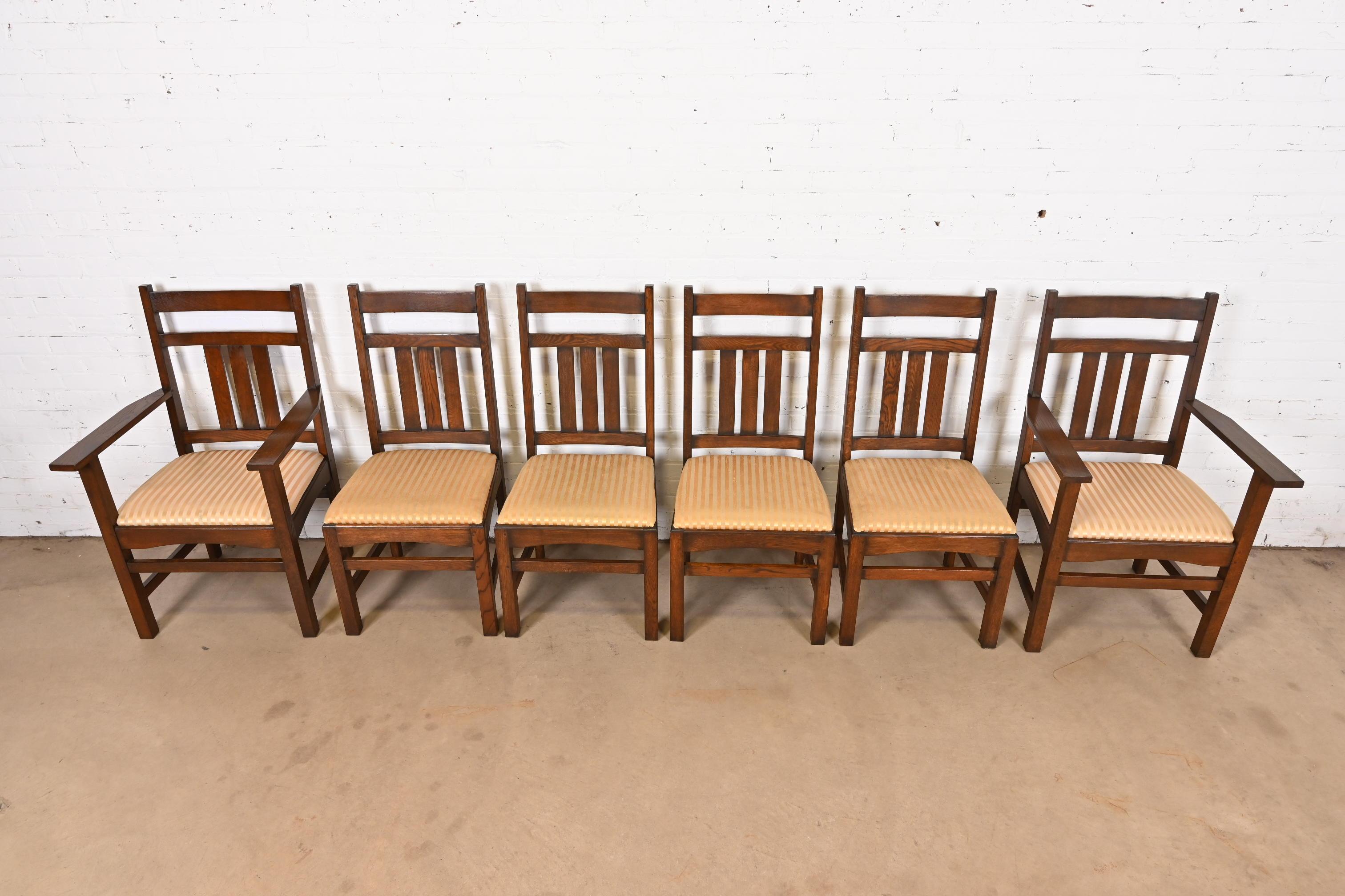 Stickley Brothers Style Mission Arts & Crafts Eiche Esszimmerstühle, Satz von sechs (20. Jahrhundert) im Angebot