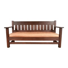 Stickley Brothers Style Mission Oak Arts & Crafts Settle Sofa, Circa 1910